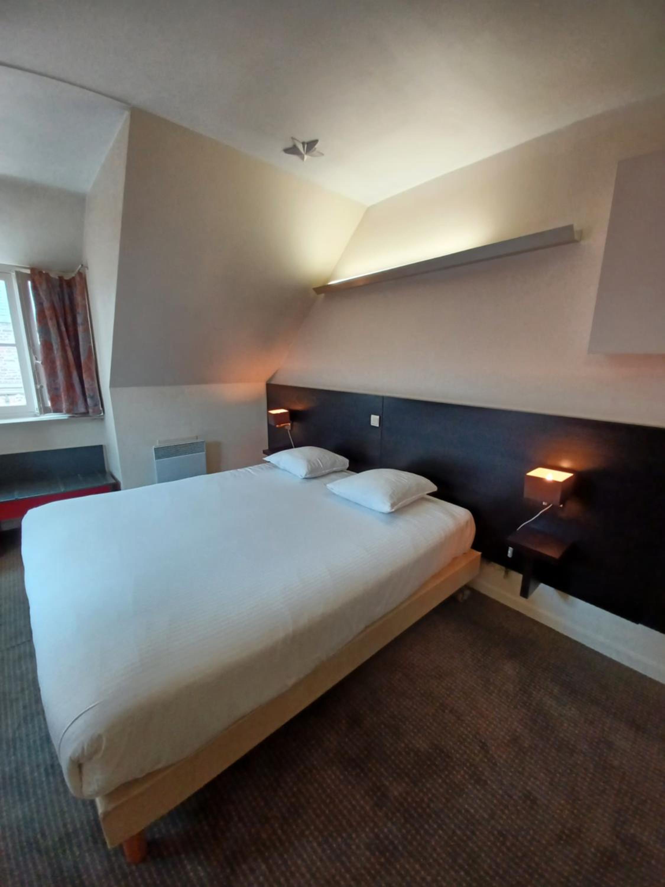 Standard Double Or Twin Room - Photo 1