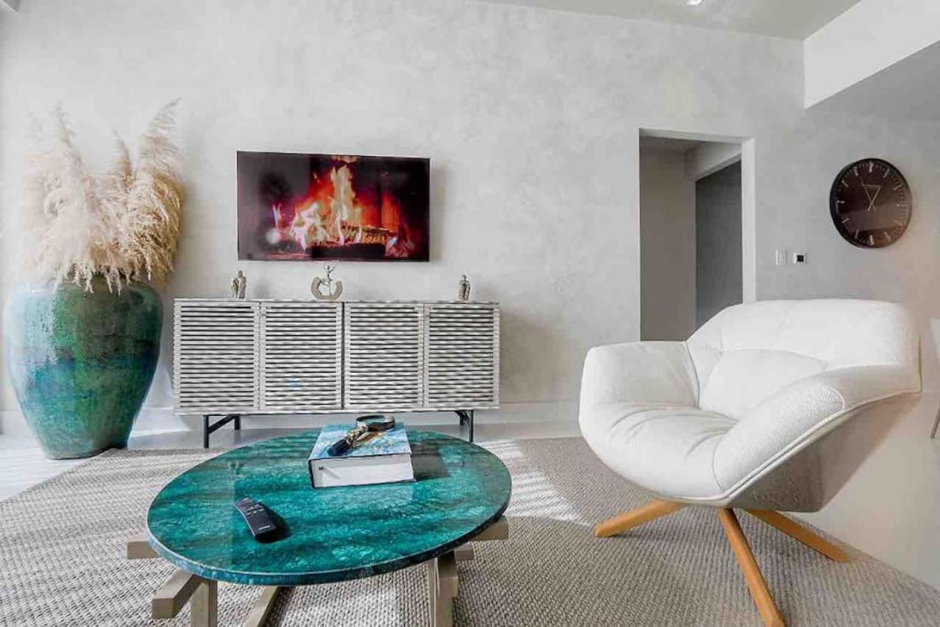 Superior Apartment With City View photo 2