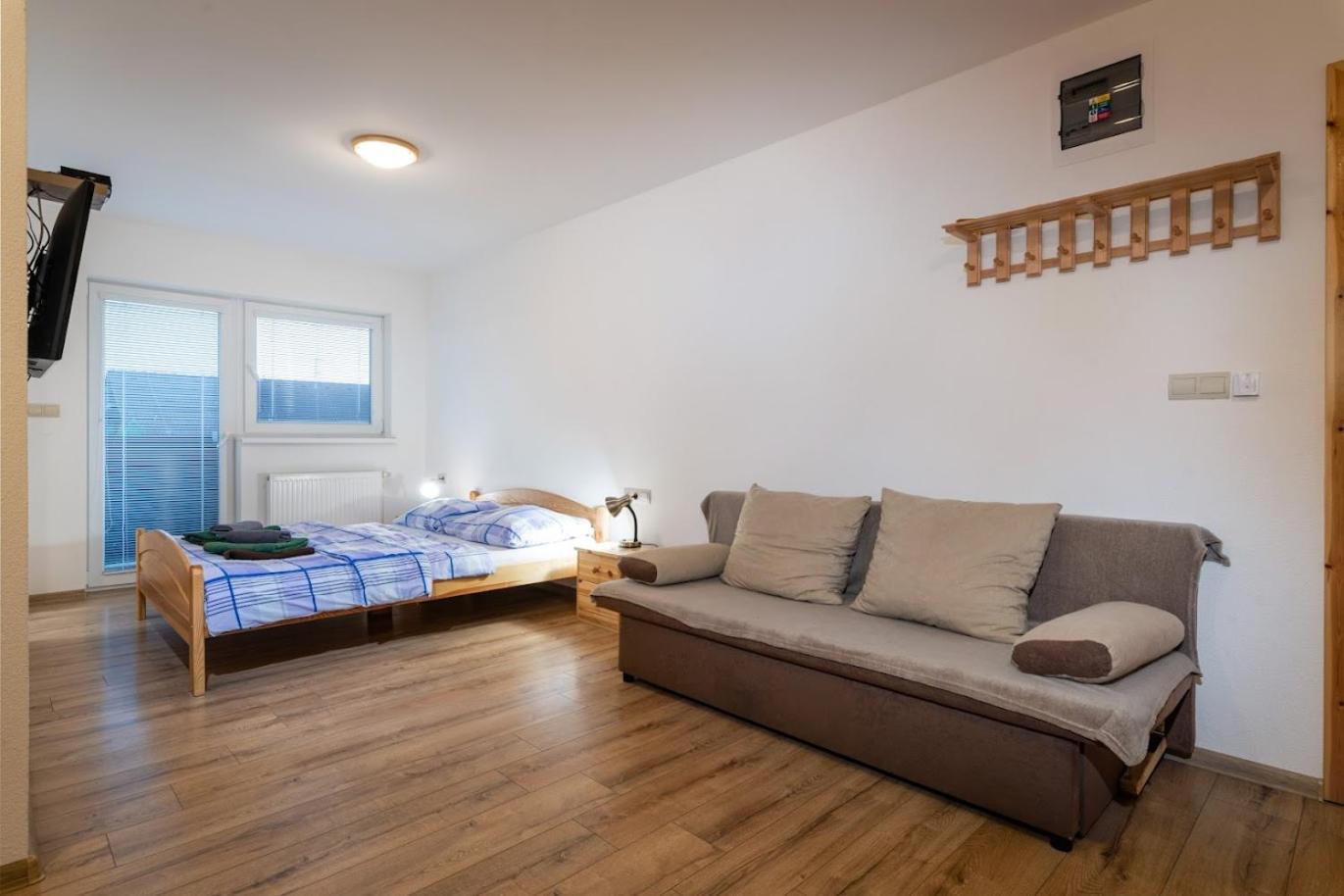 Deluxe Double Room with Bath - Photo 47
