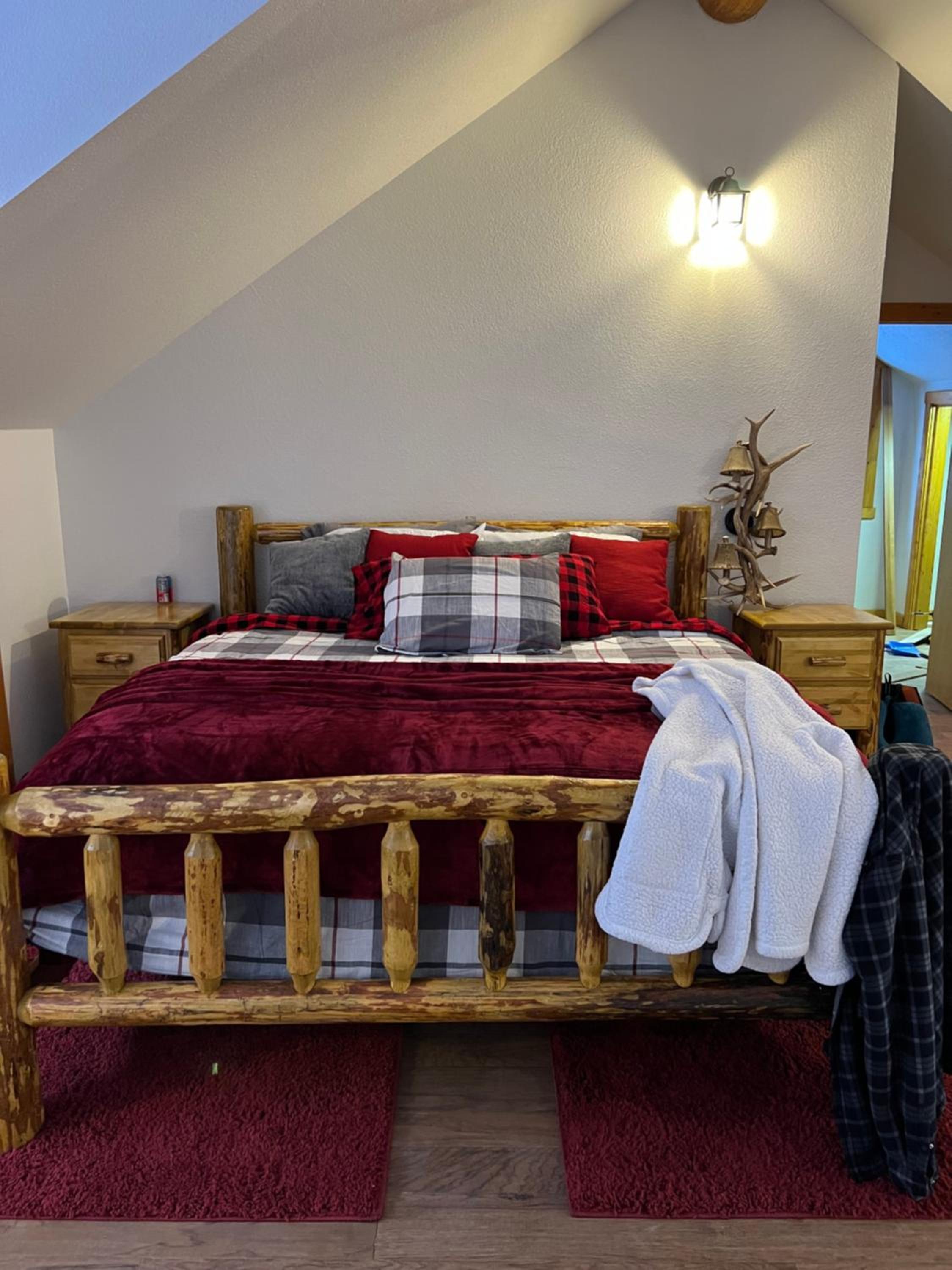 Three-Bedroom House photo 3