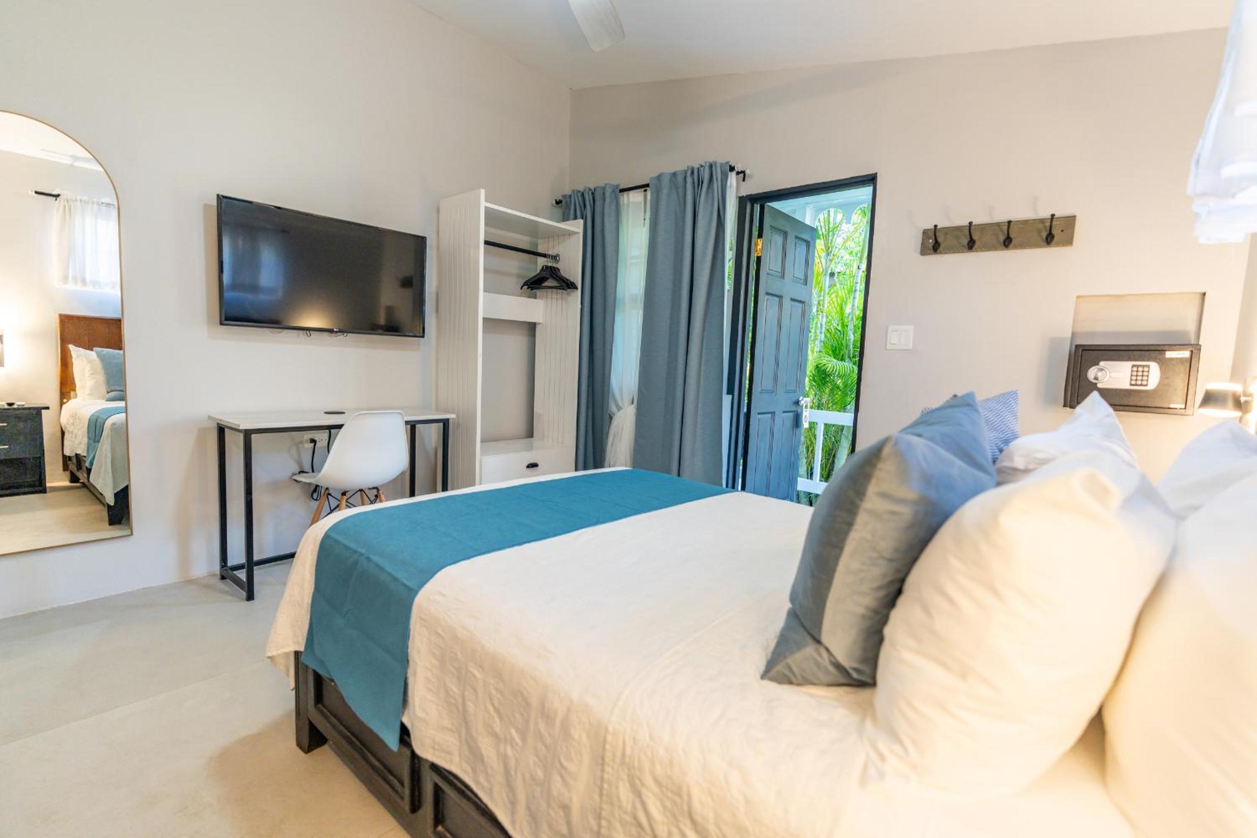Cottage - 1 Double Bed, Garden View
