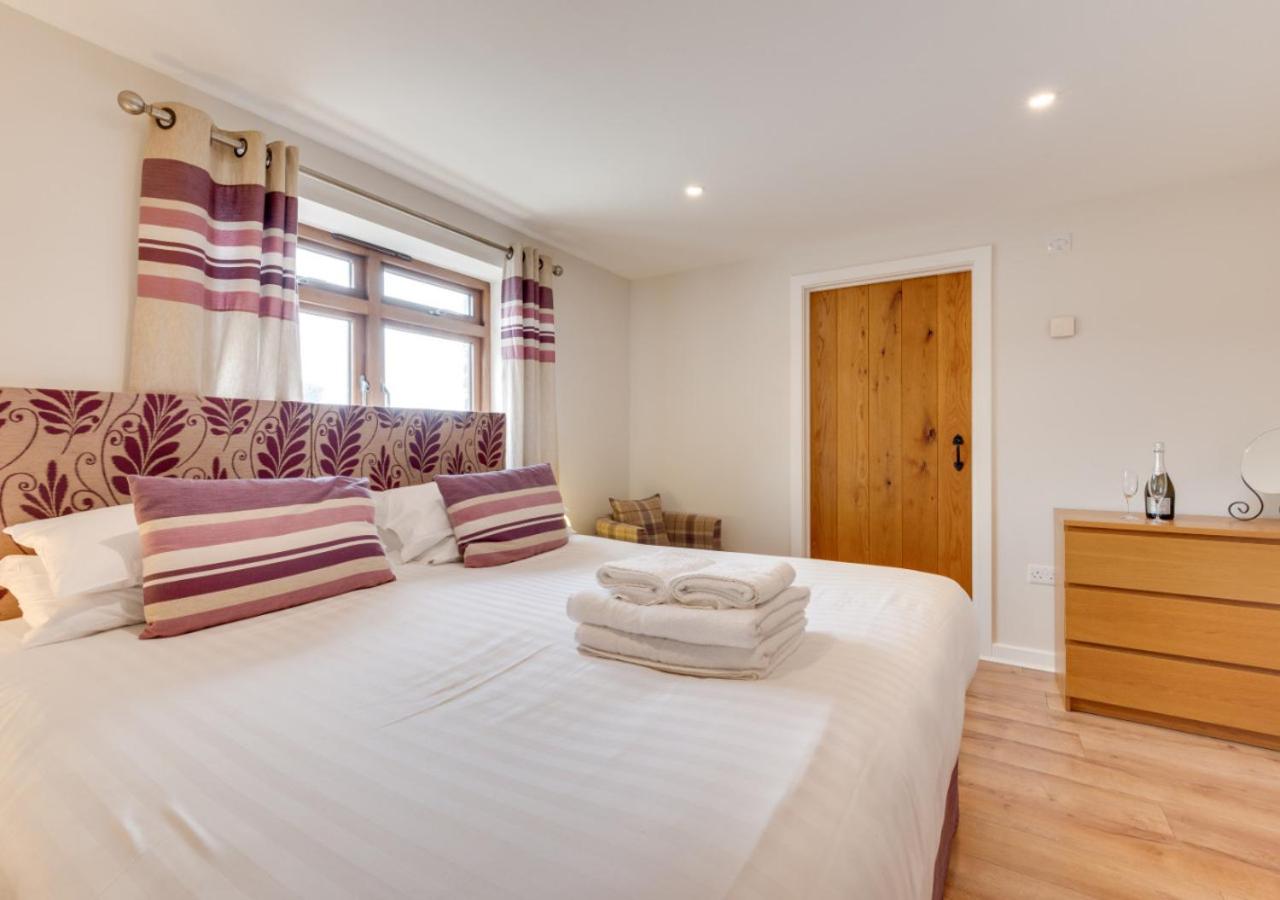 One-Bedroom House photo 1