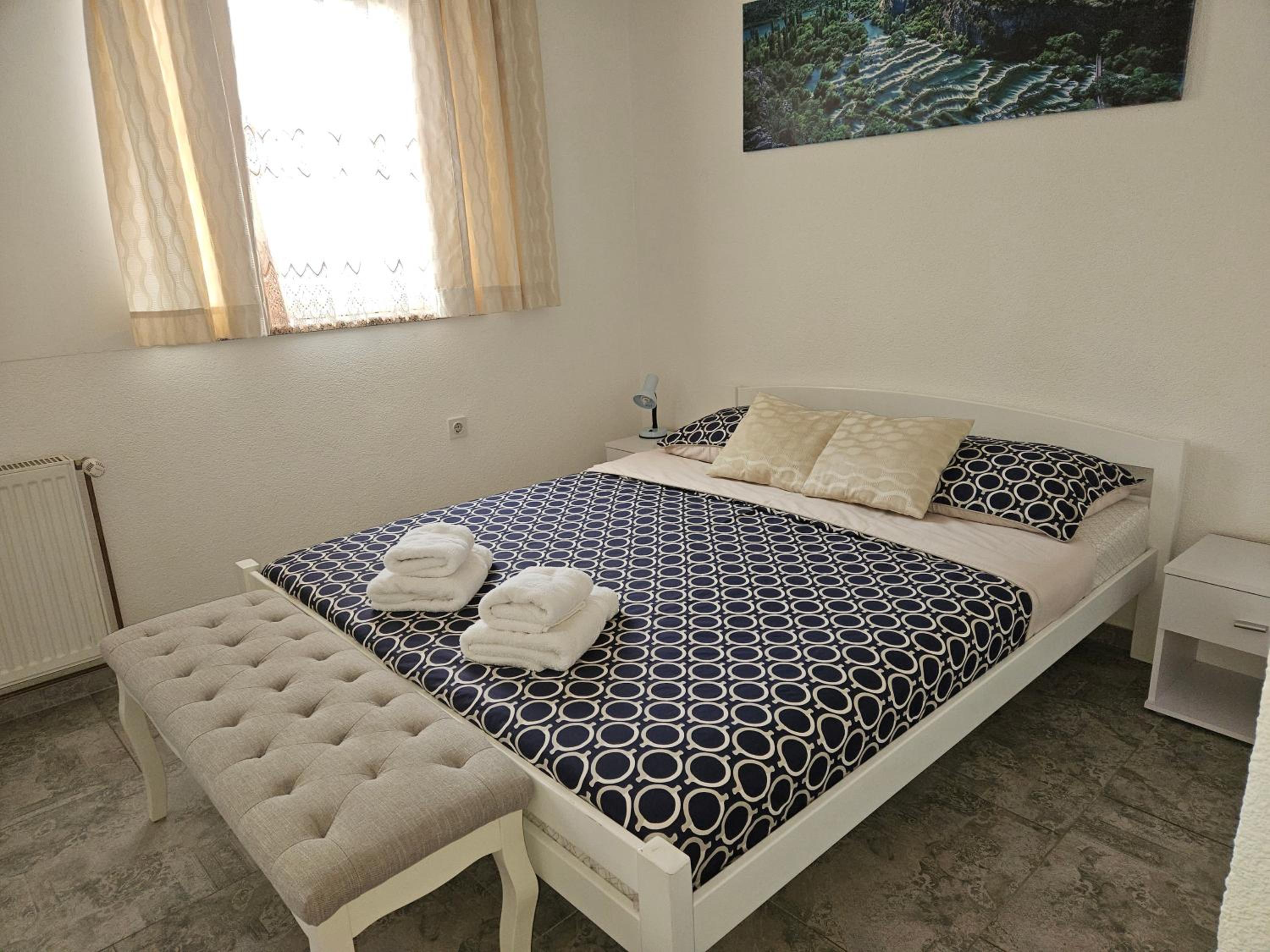 Triple Room with Private Bathroom - Photo 1