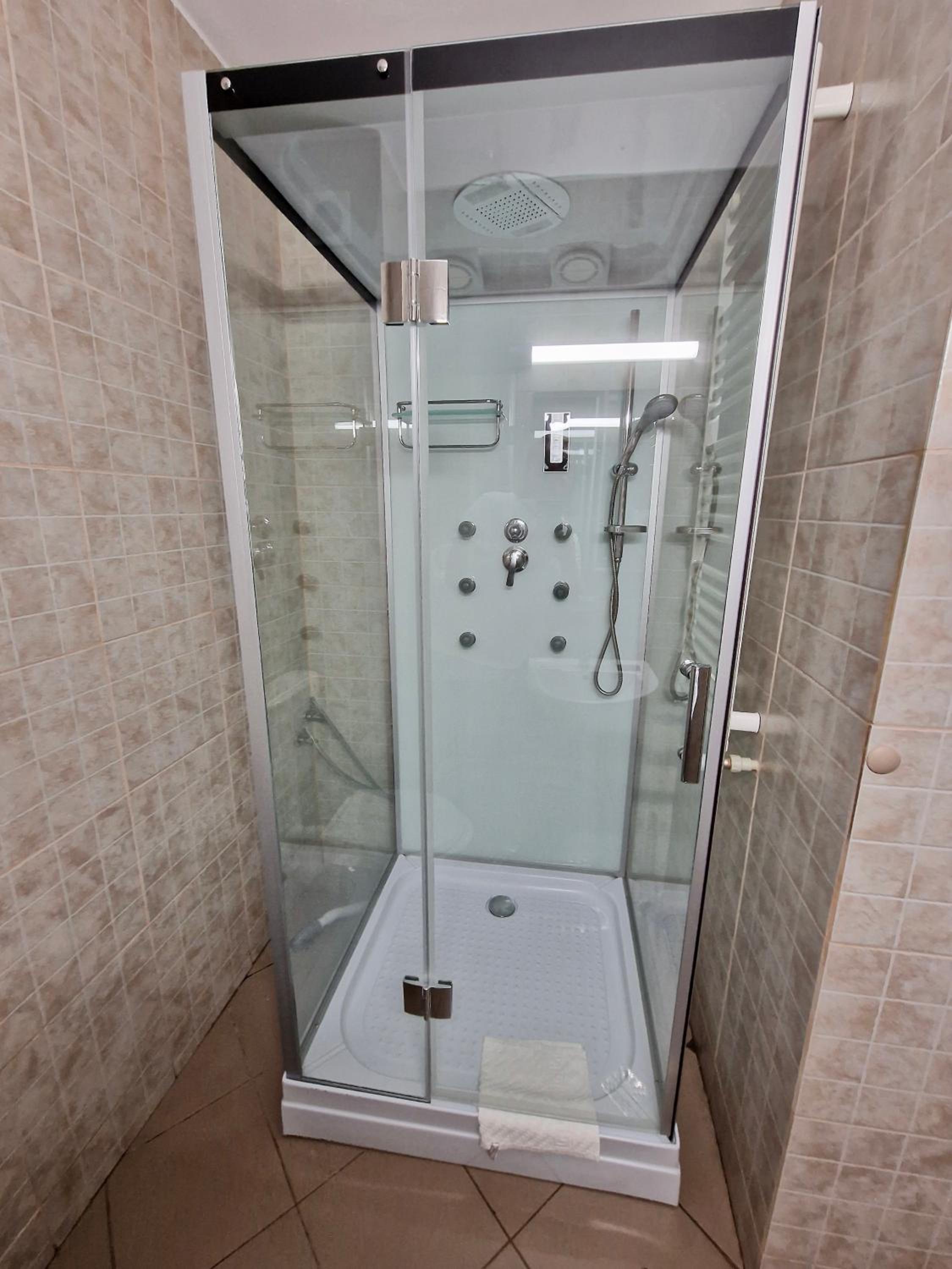 Two-Bedroom Apartment - Photo 3