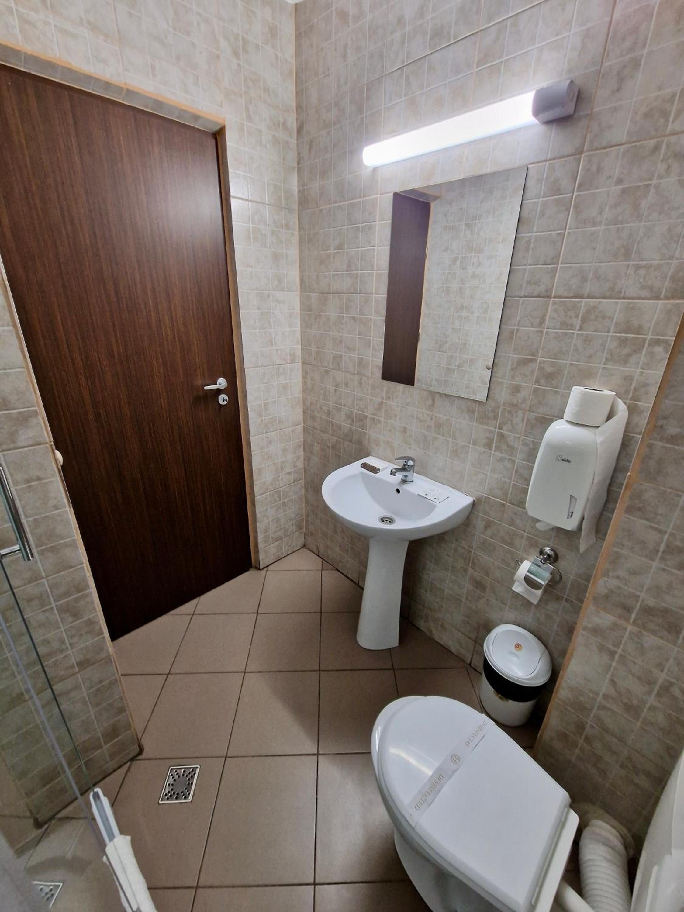 Two-Bedroom Apartment - Photo 4