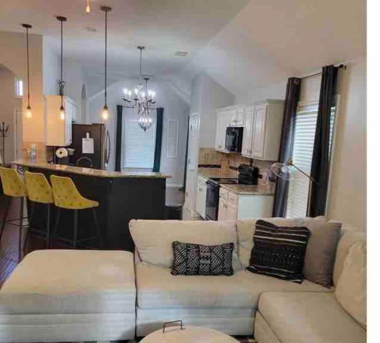 One-Bedroom House photo 2