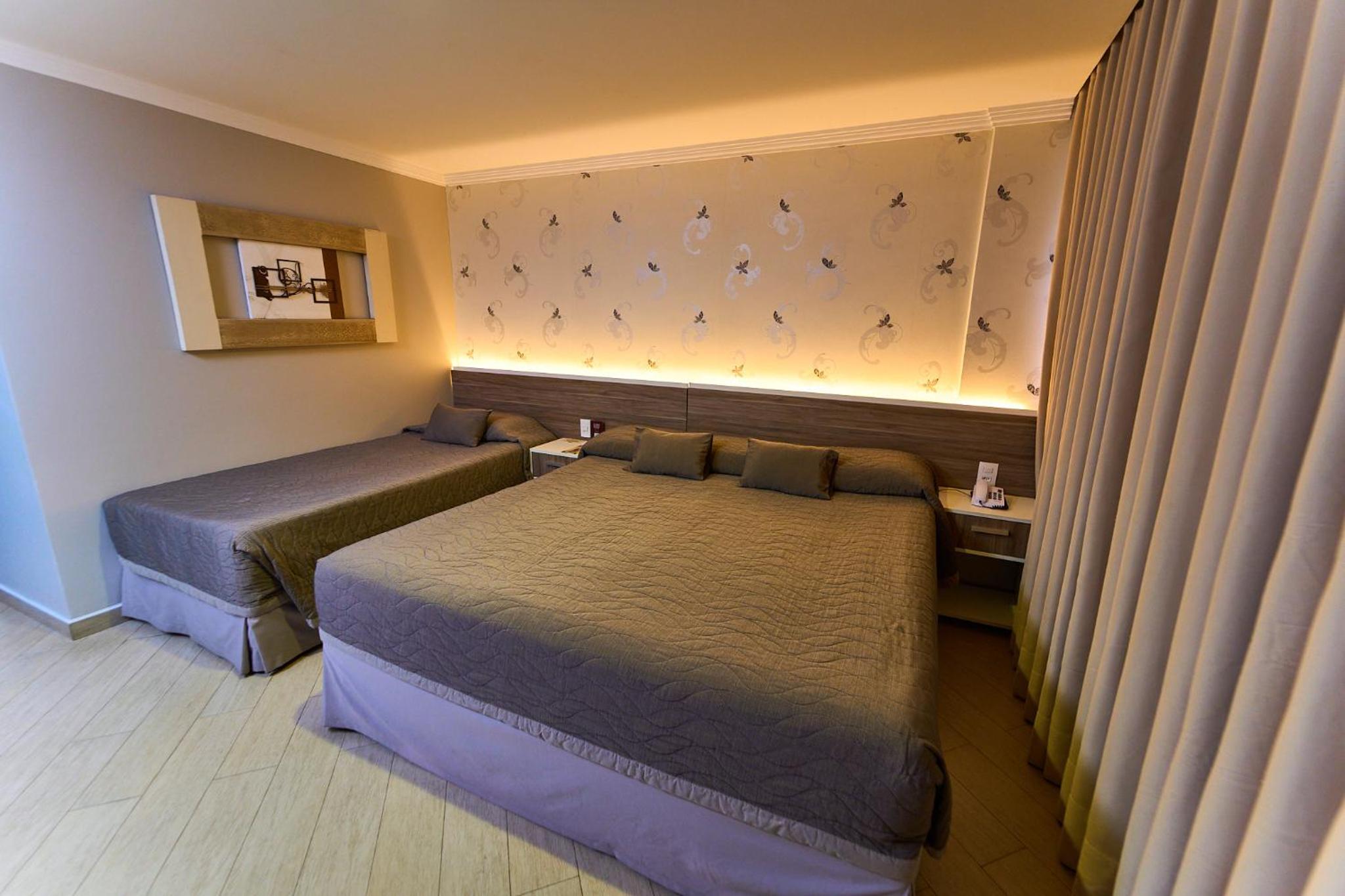 Foz Plaza Hotel — Comfort Triple Room