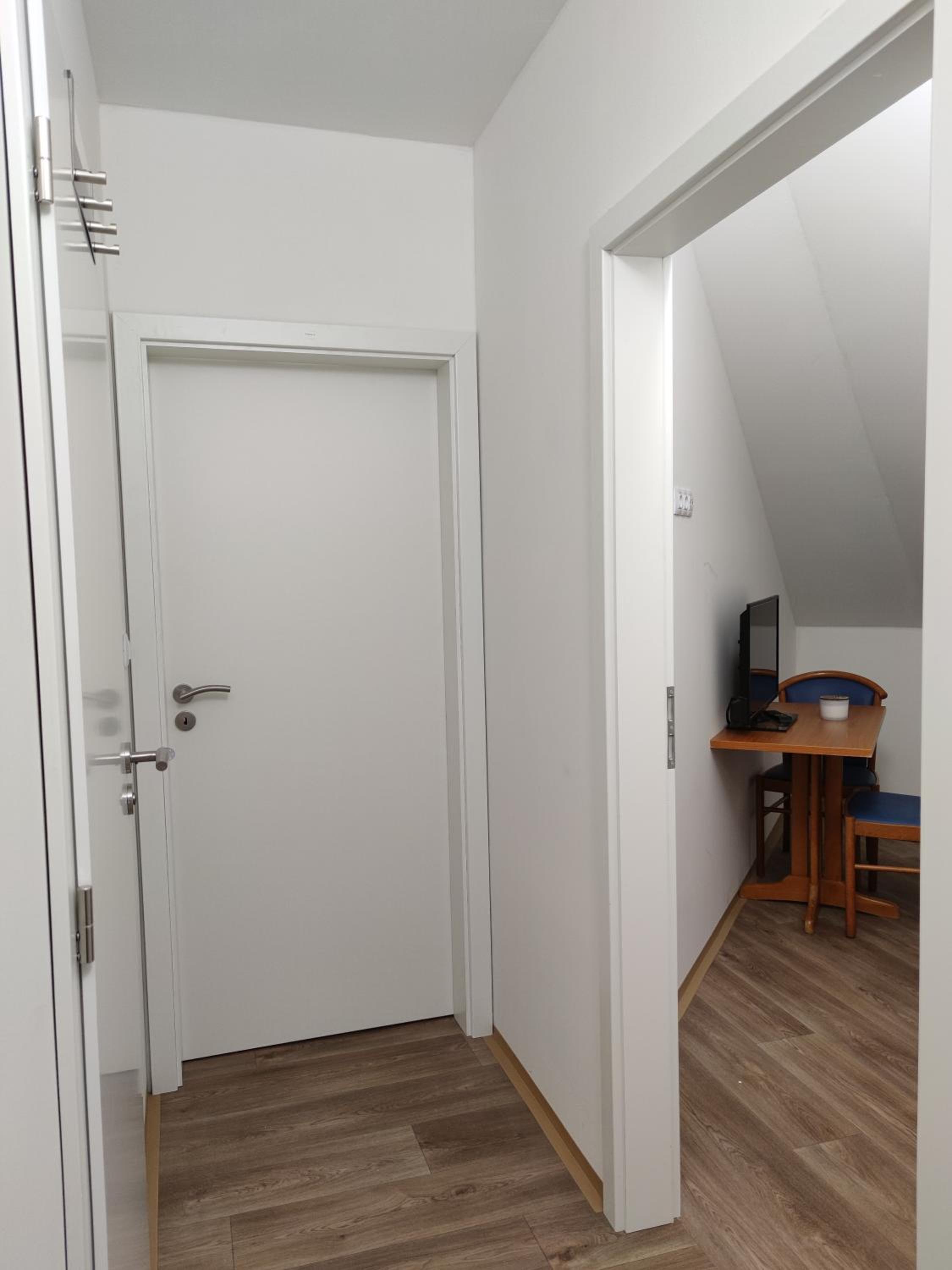 Economy Double or Twin Room photo 1