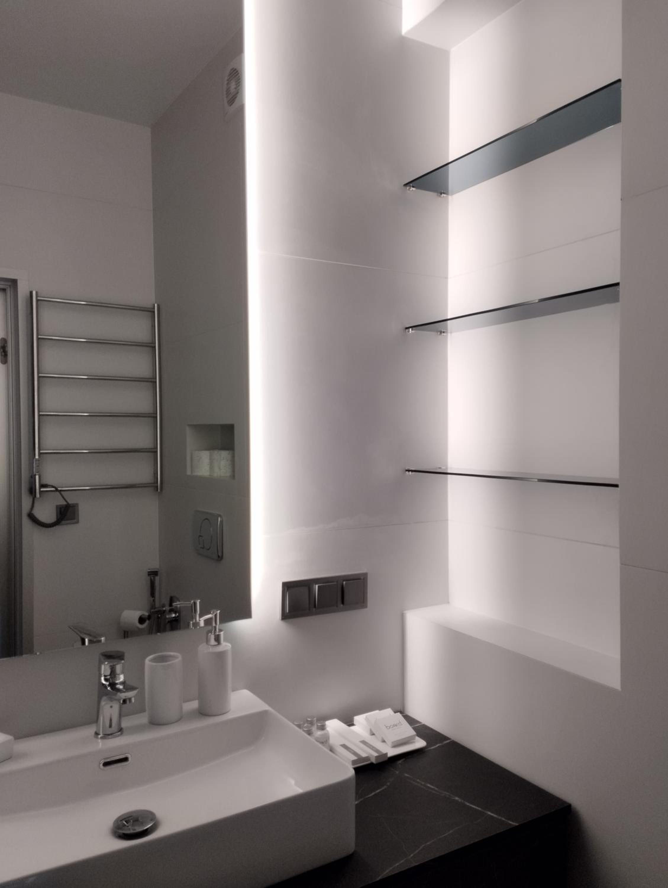 Two-Bedroom Apartment with View photo 2