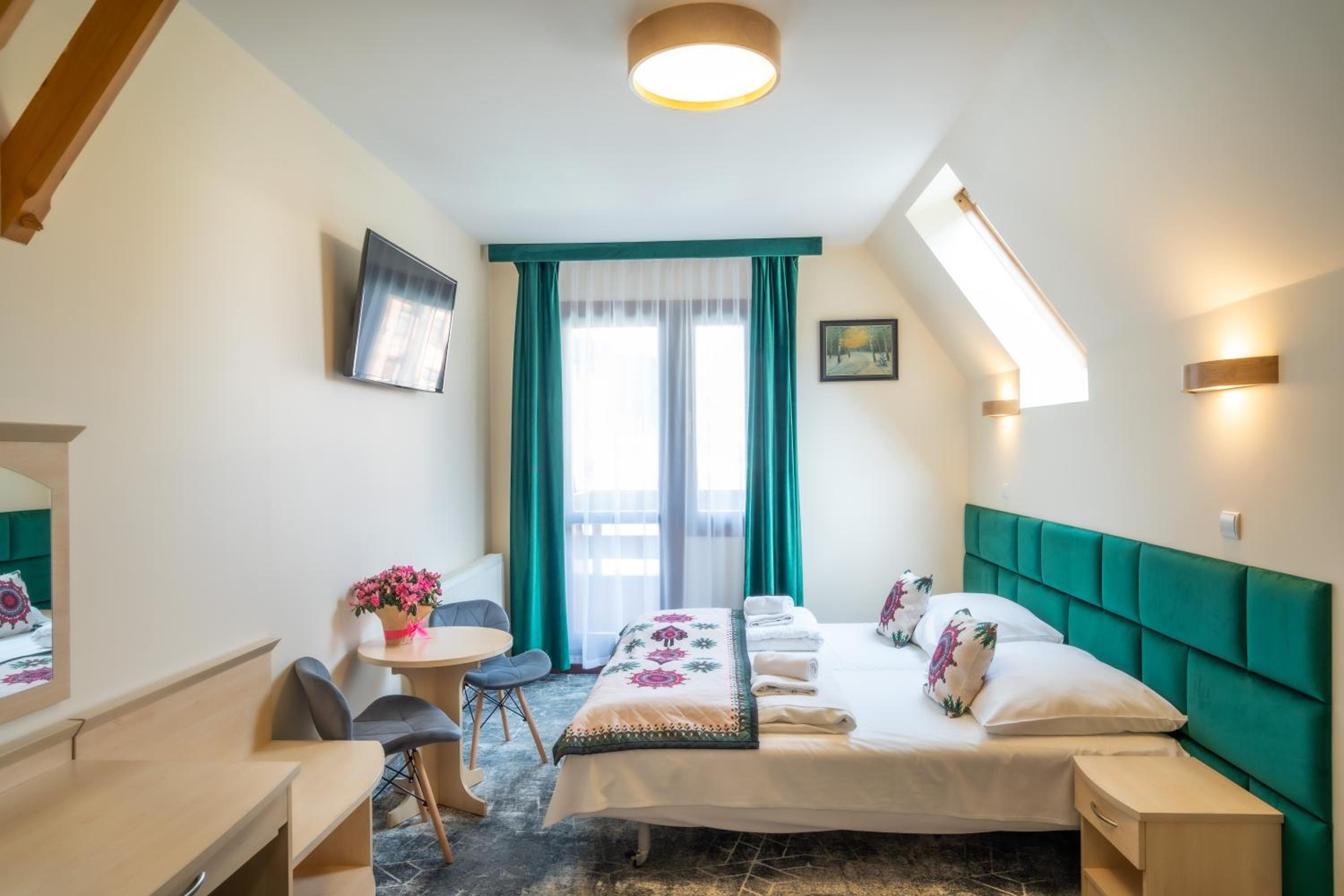 Deluxe King Room