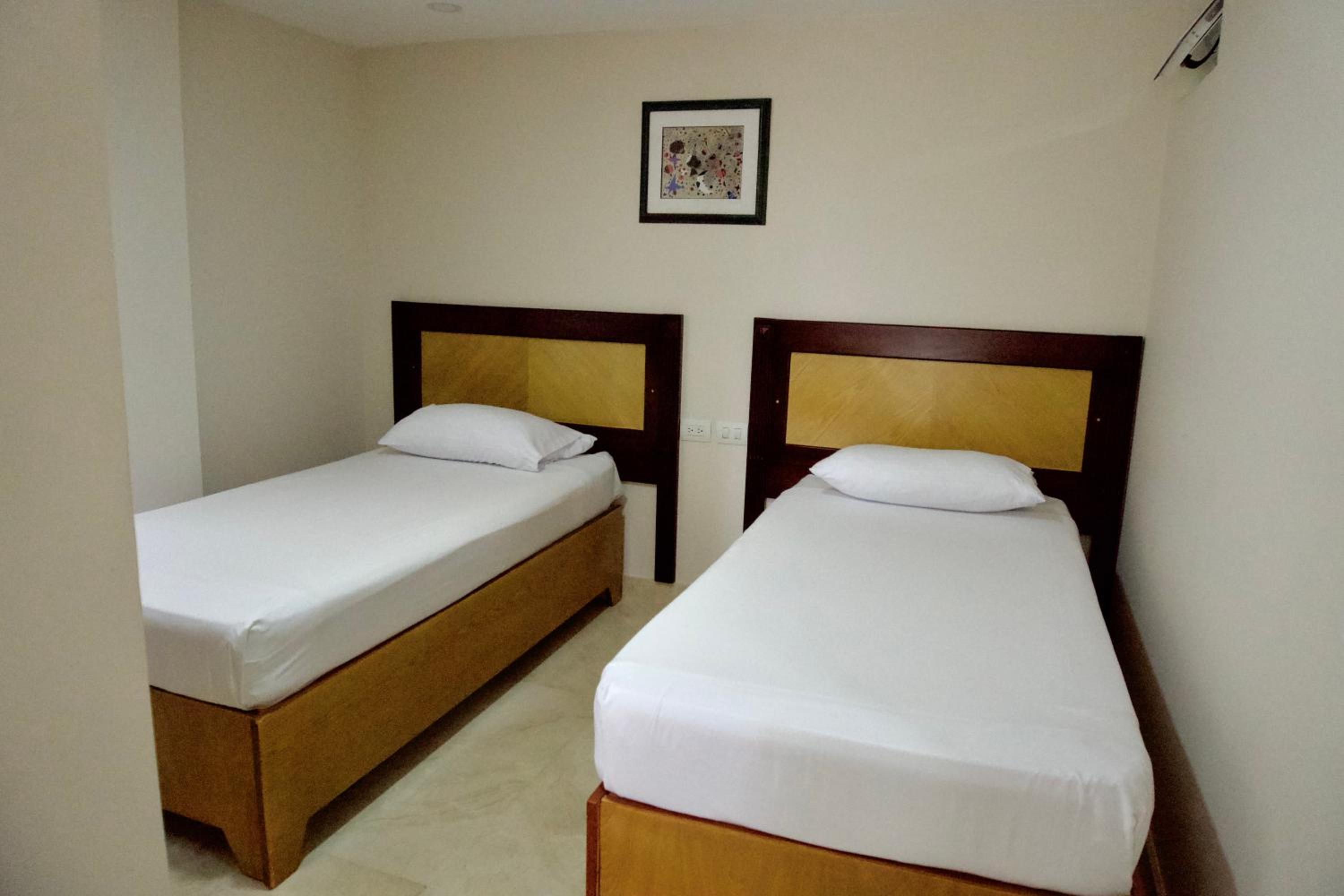 Double or Twin Room - Photo 9