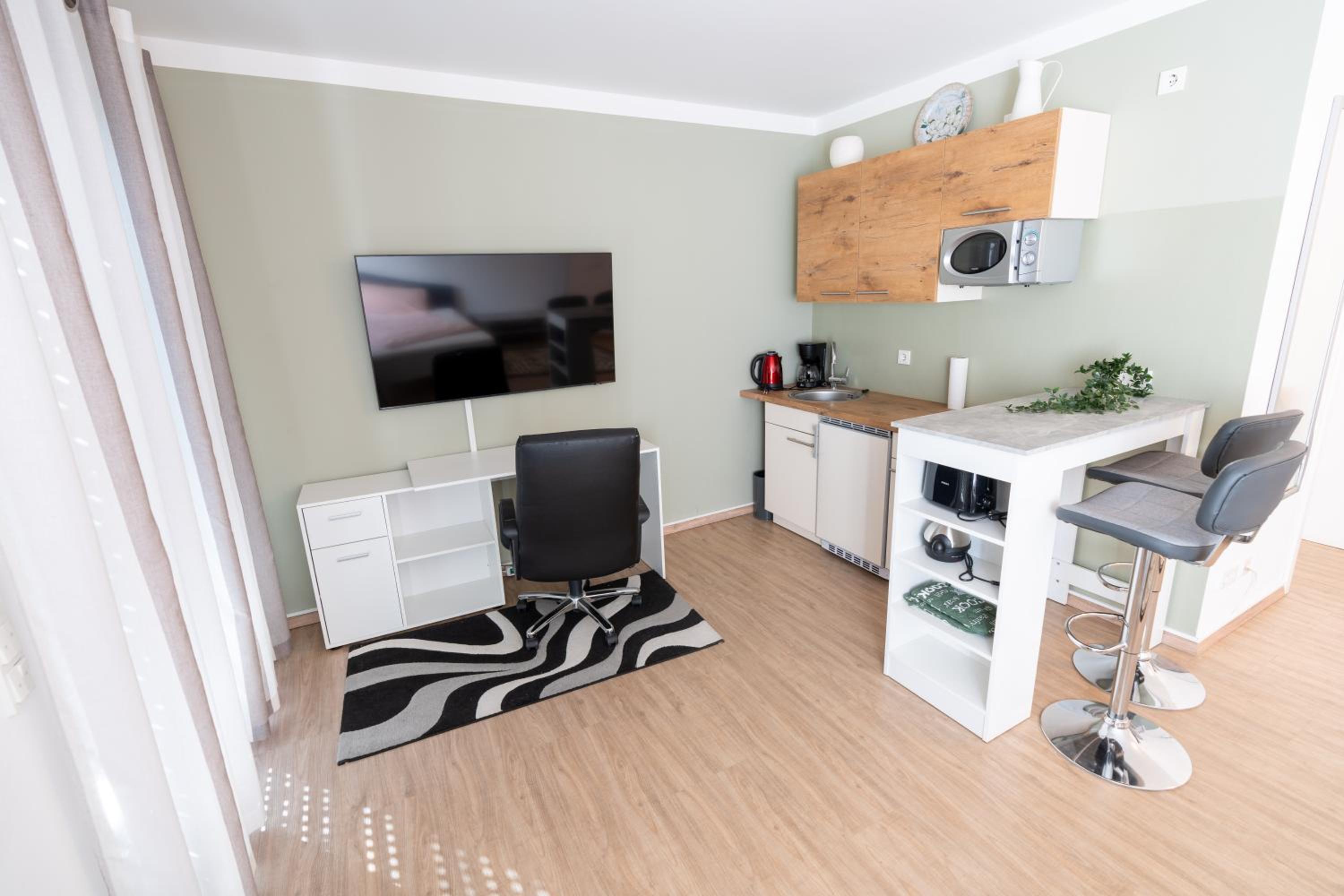 Apartment photo 2