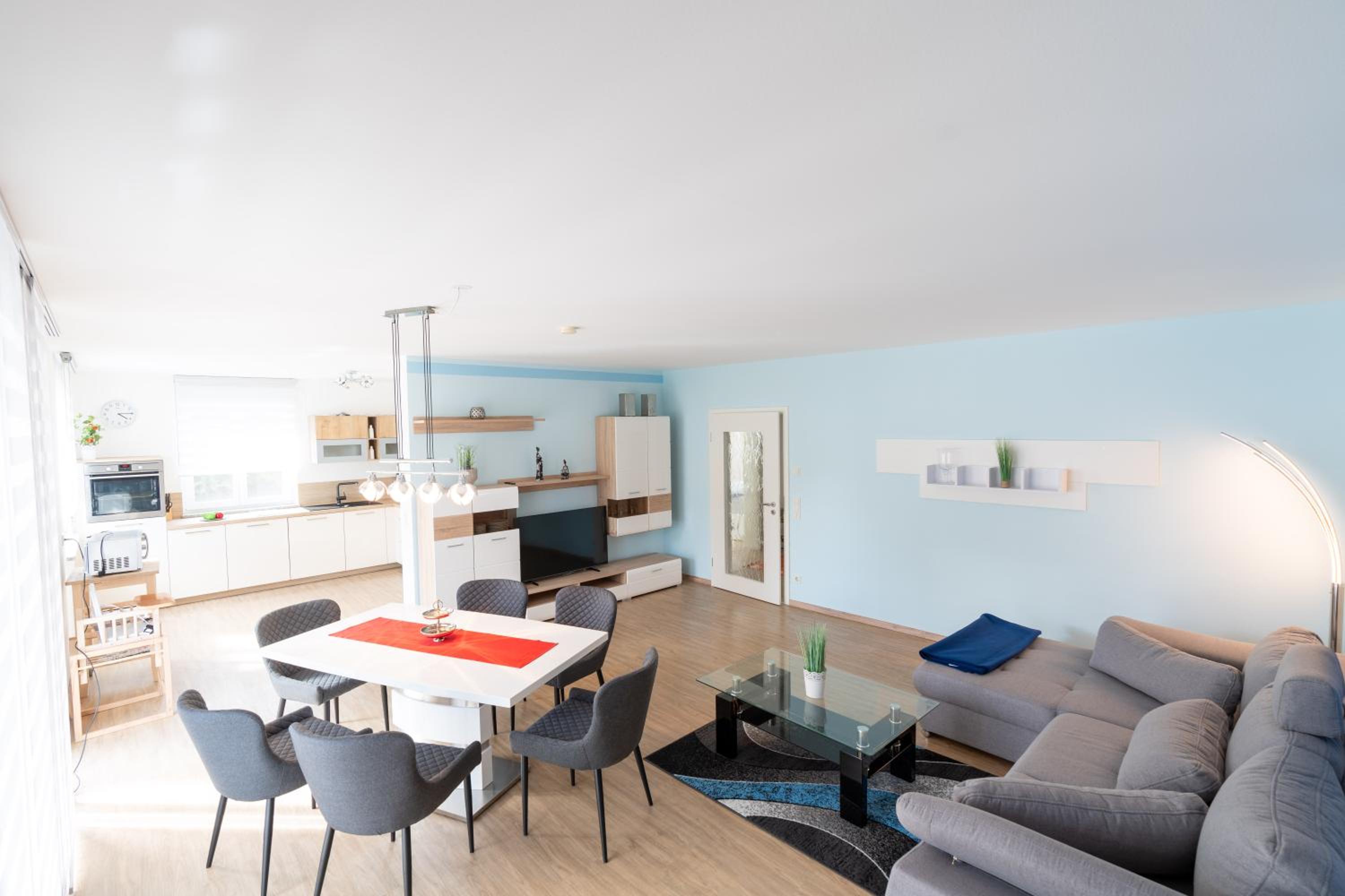 Two-Bedroom Apartment with Balcony photo 1