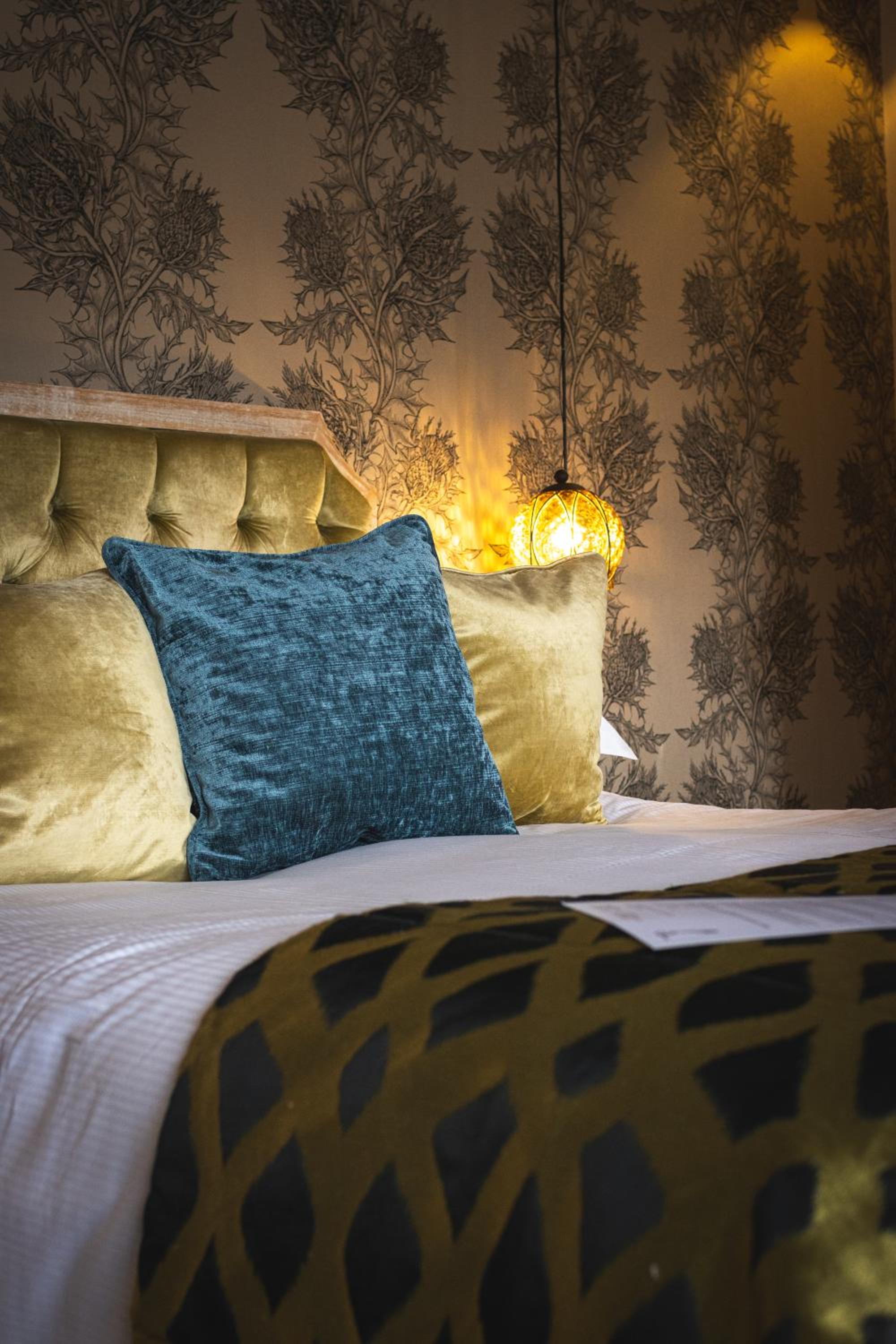 FUGGLES - King Room photo 3