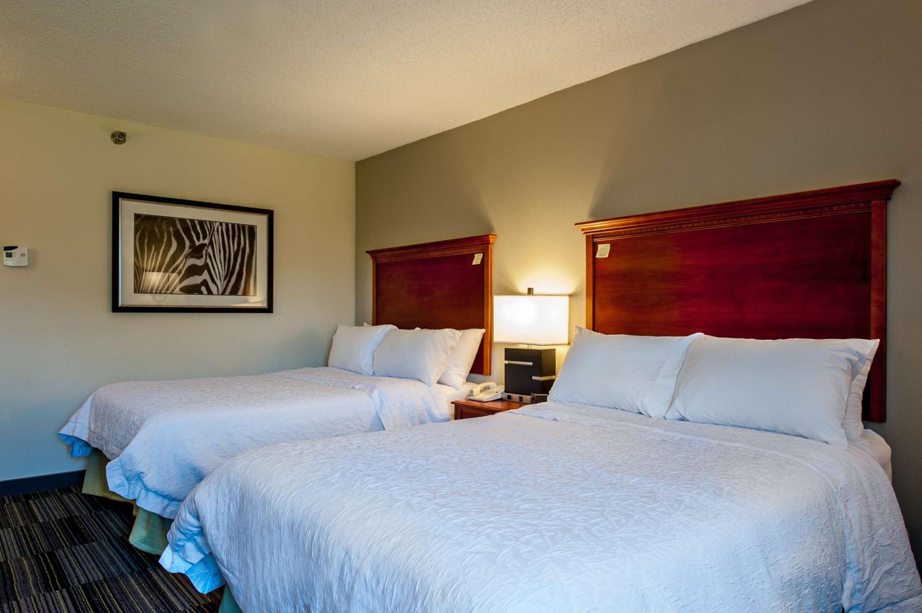 Double Room with Two Double Beds - Non-Smoking - Photo 1