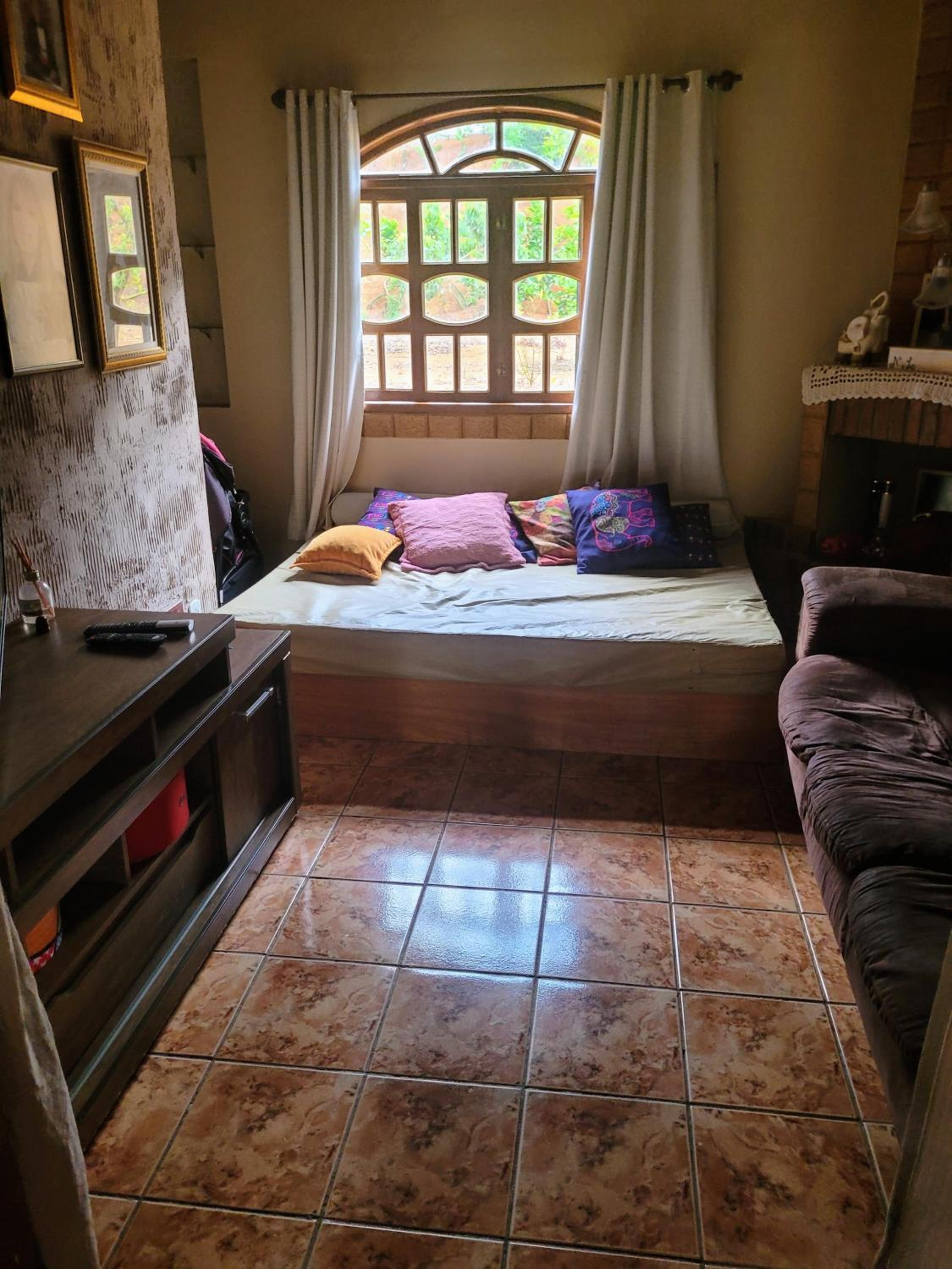 Four-Bedroom House photo 1