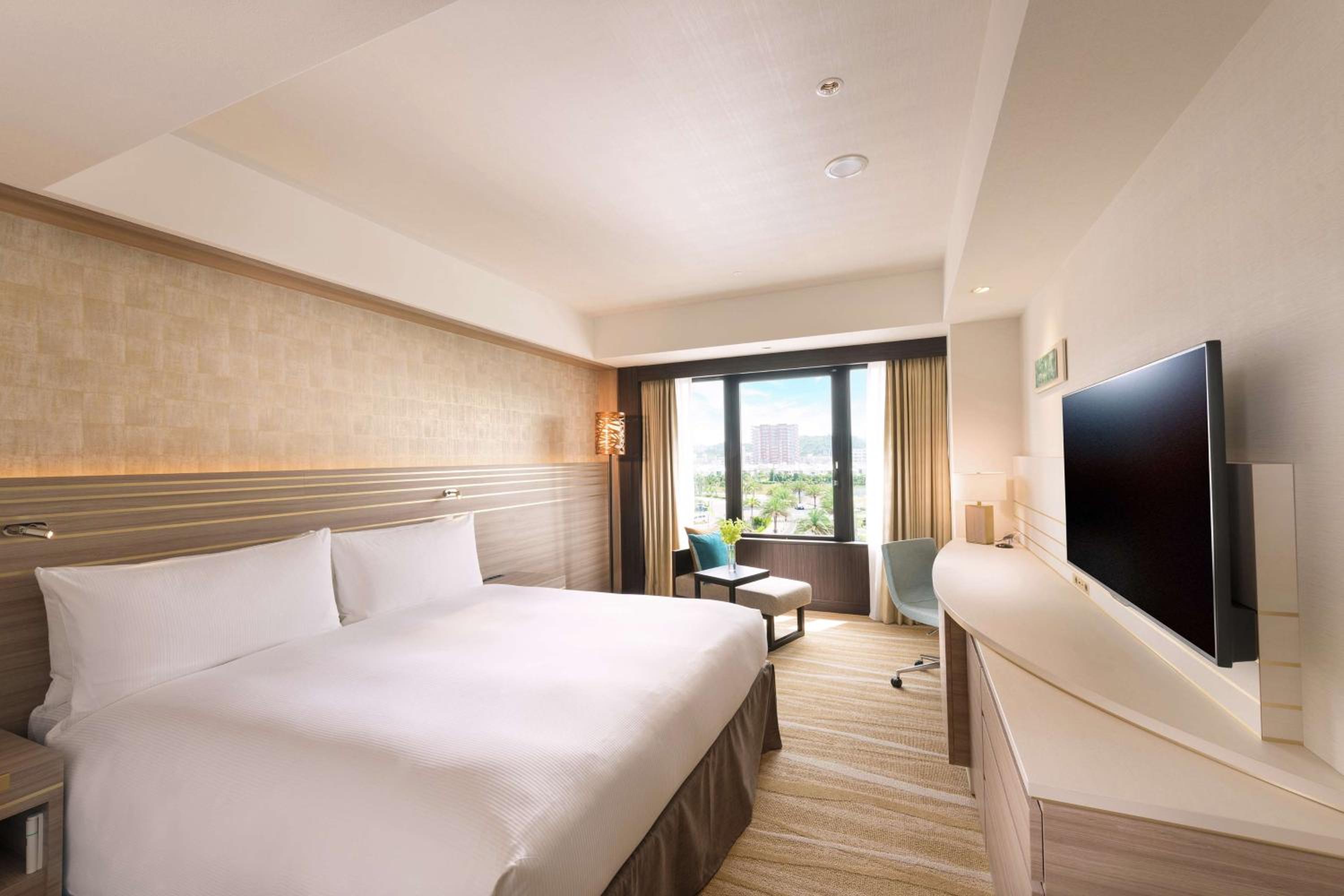 King Room with City View