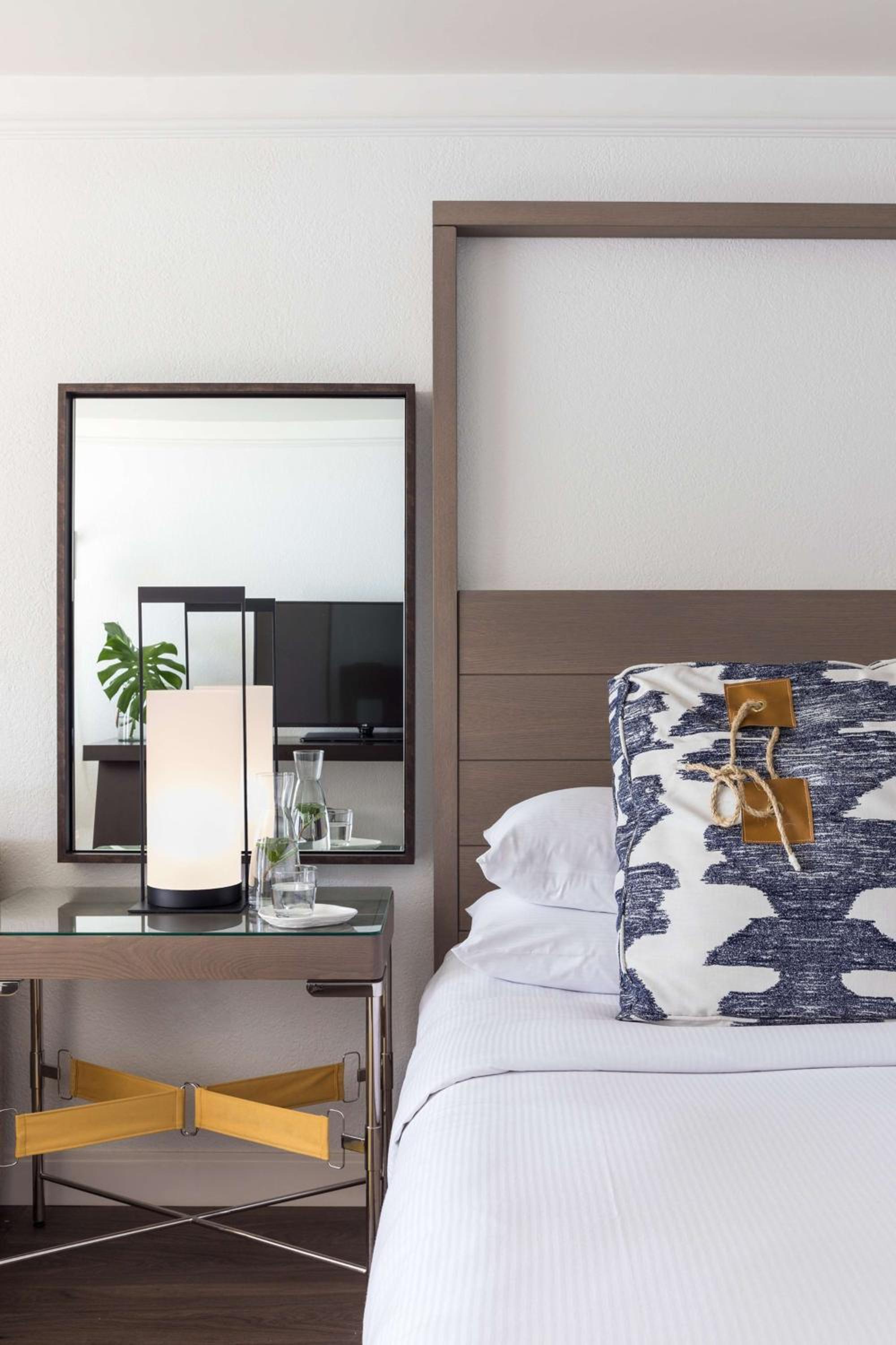 Queen Room with Two Queen Beds - Photo 1