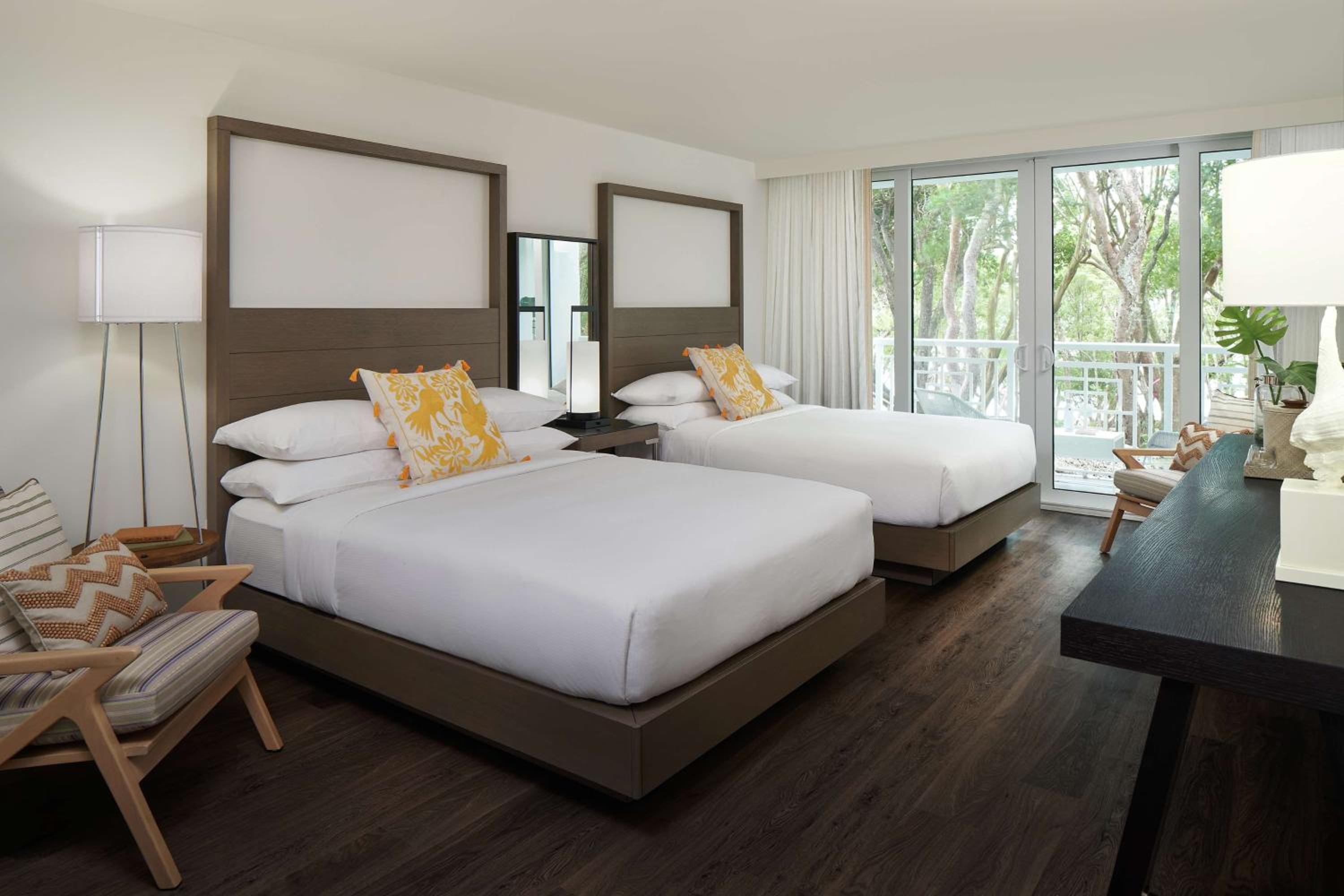 Queen Room with Two Queen Beds - Photo 6
