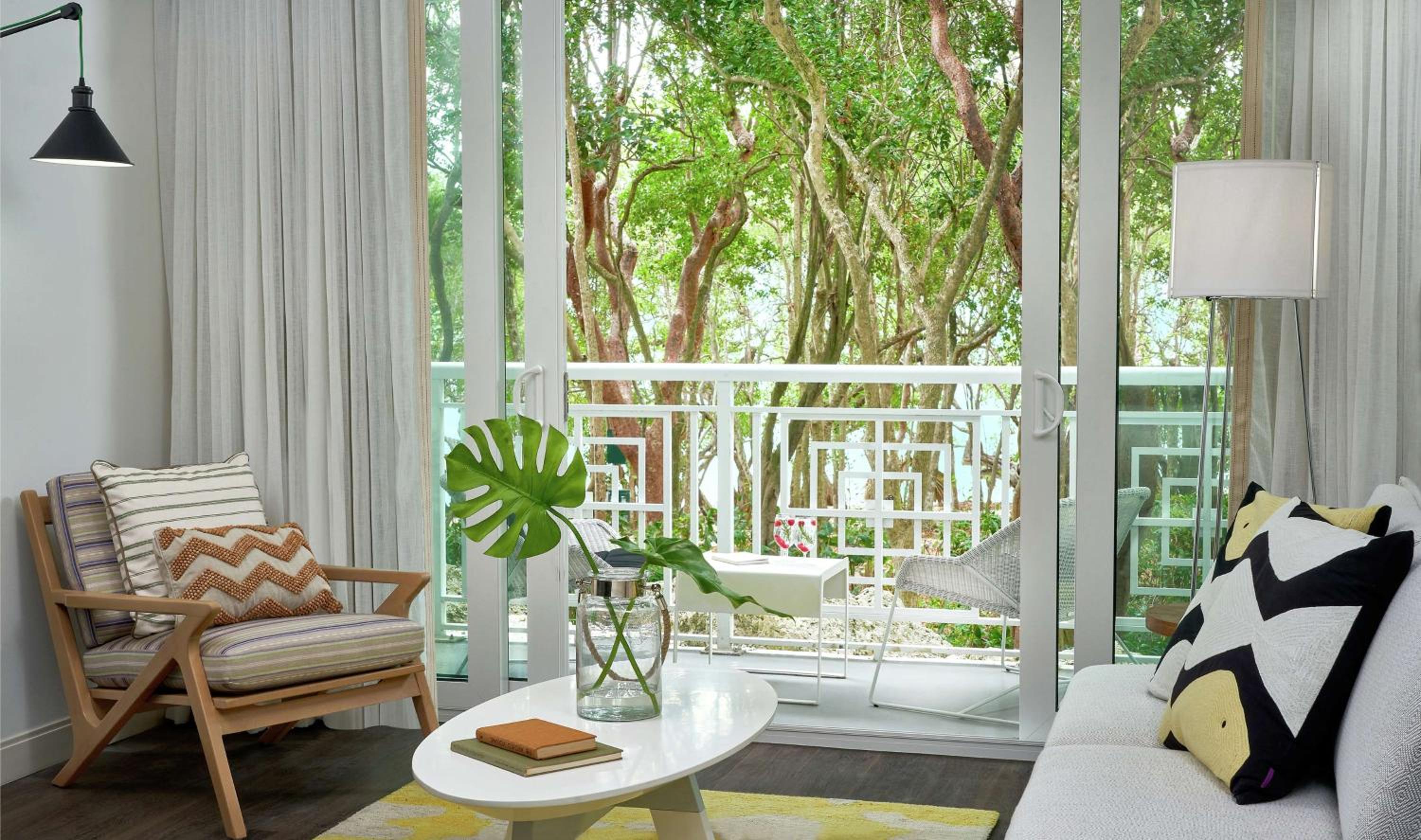 King Room with View - Photo 6