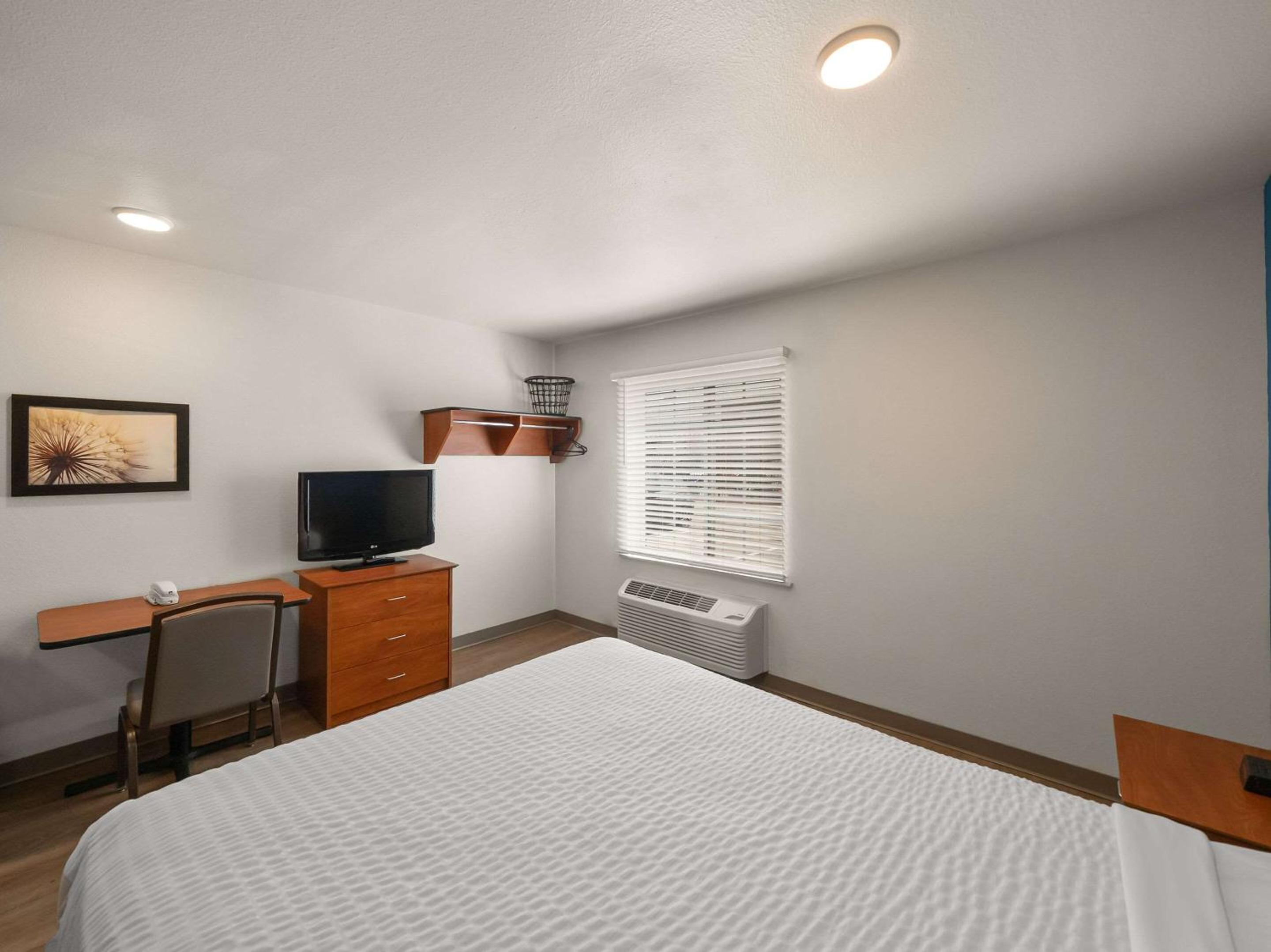 Standard Double Room - Accessible/Non-Smoking photo 1