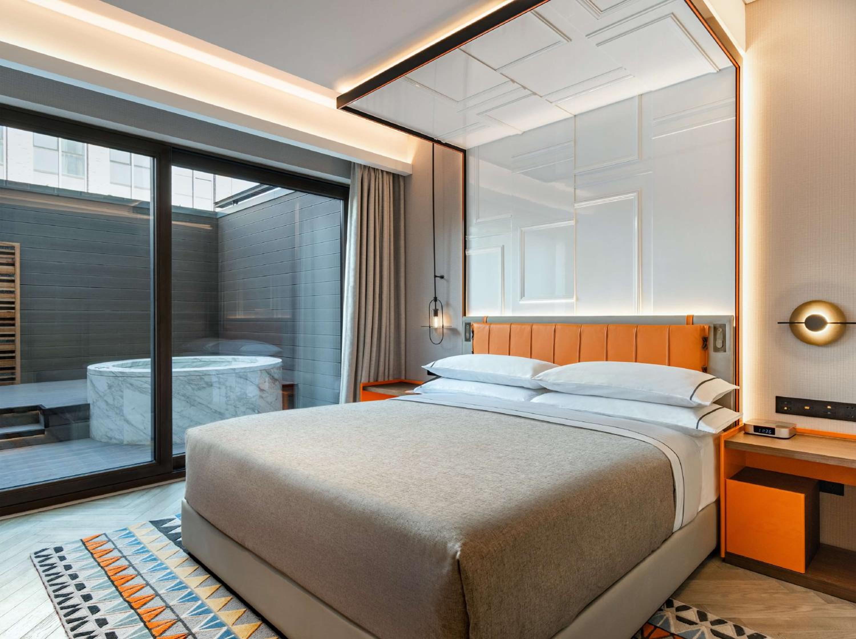 Deluxe King Room with Balcony