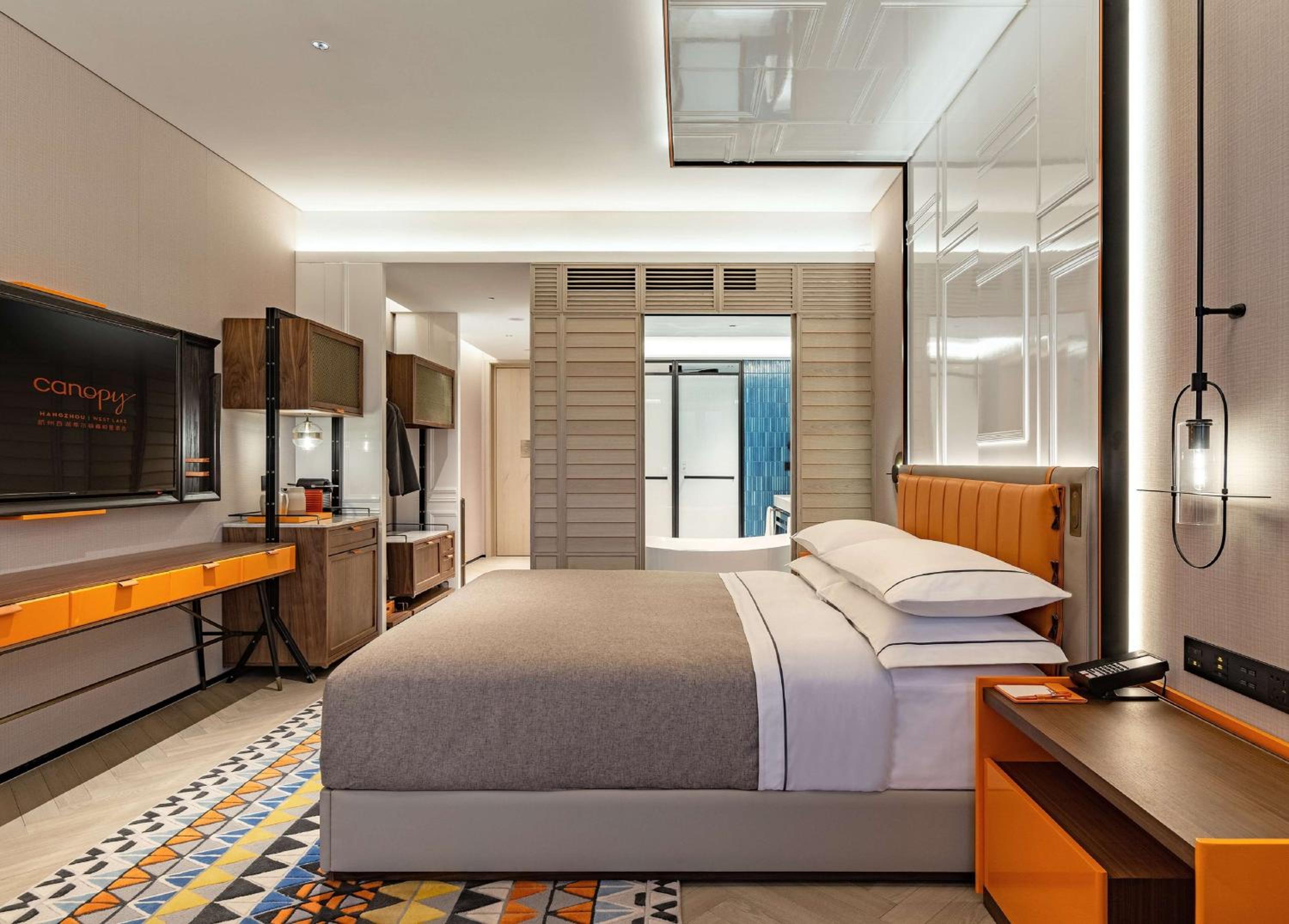 Deluxe Canopy Room with City View - Photo 4