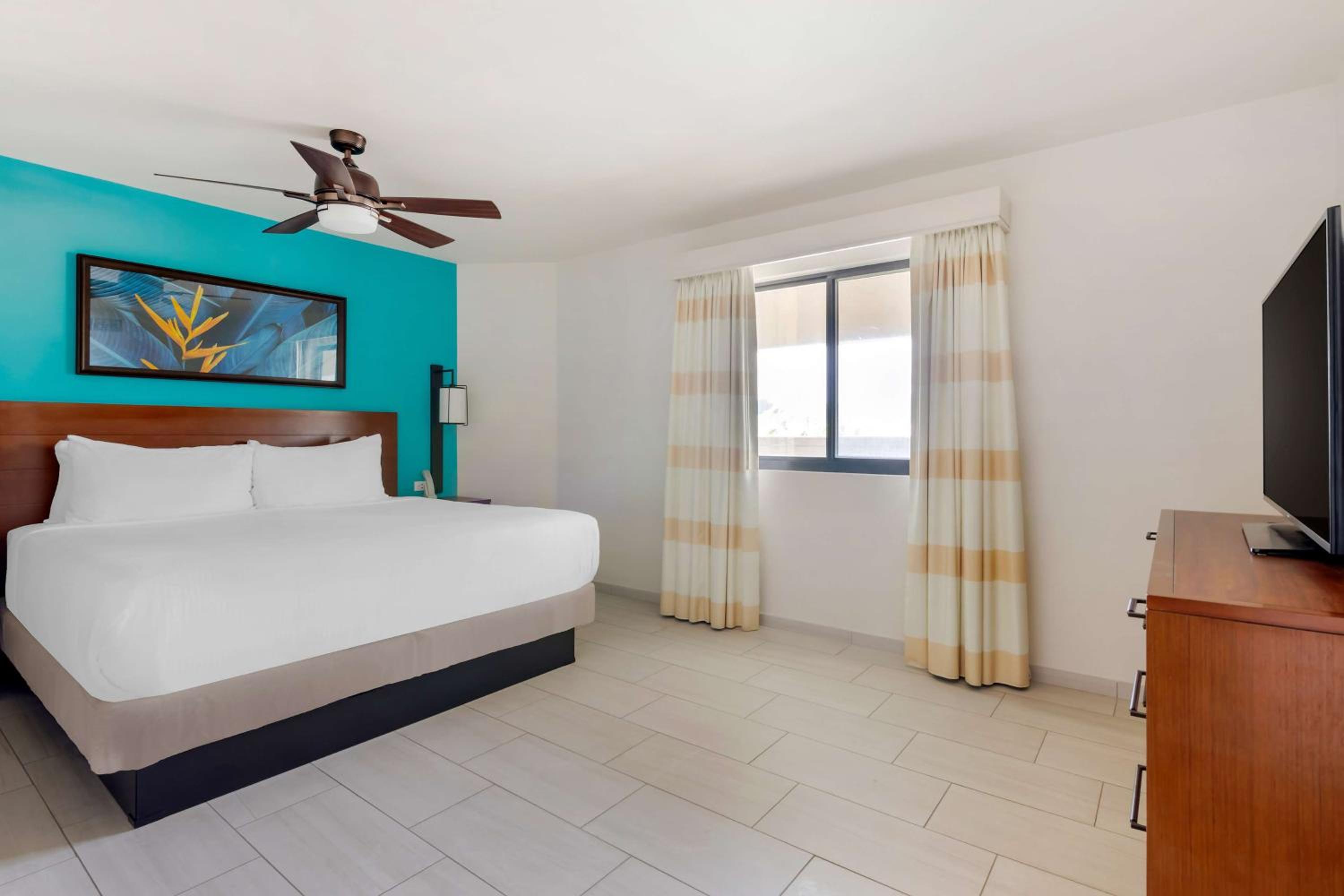 One-Bedroom King Suite with Ocean View