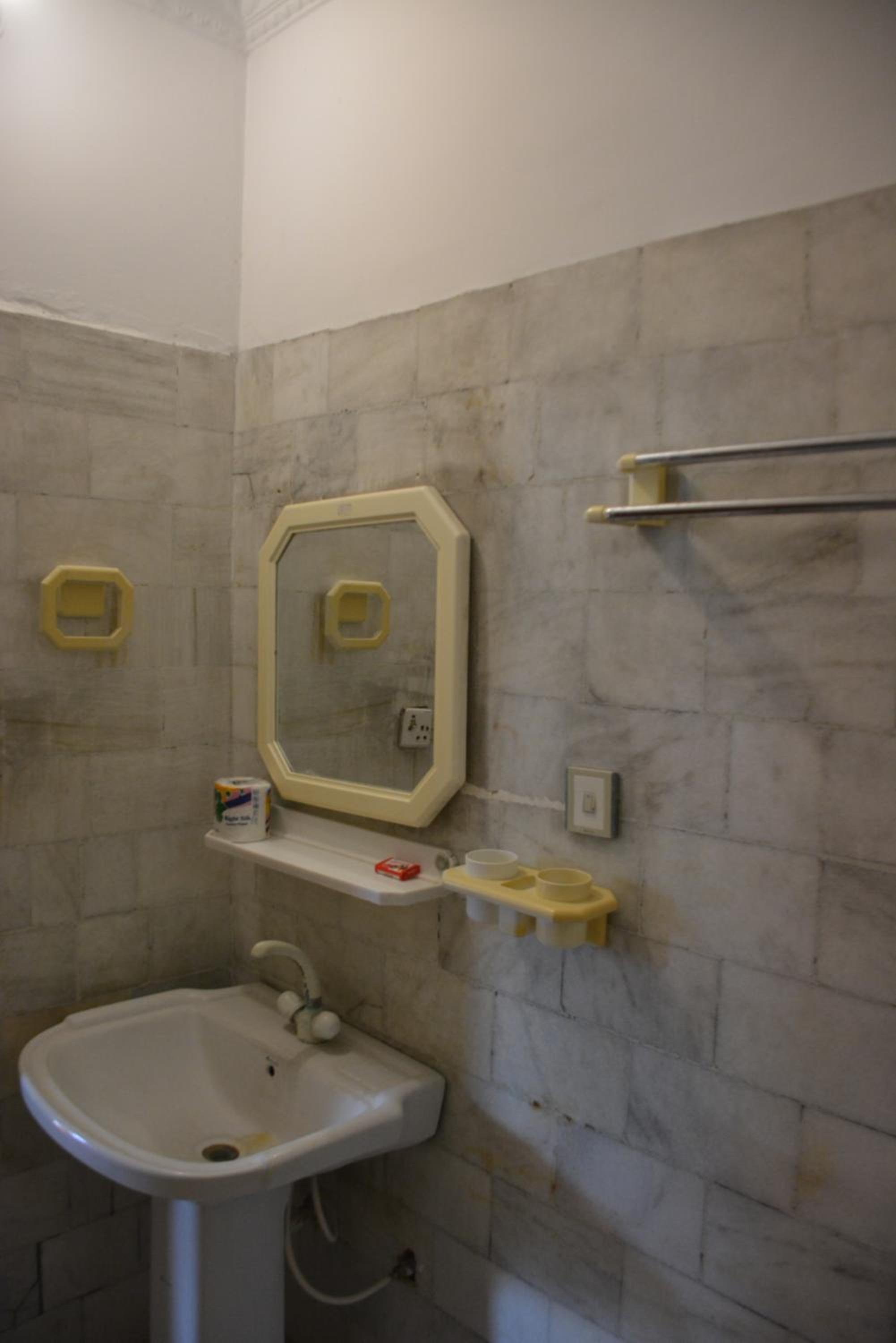 Budget Twin Room photo 3