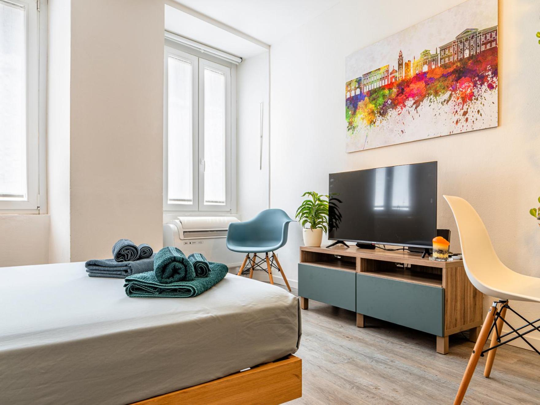 One-Bedroom Apartment