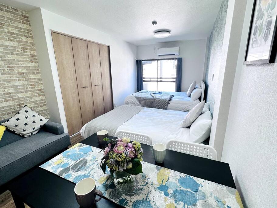 One-Bedroom Apartment photo 2