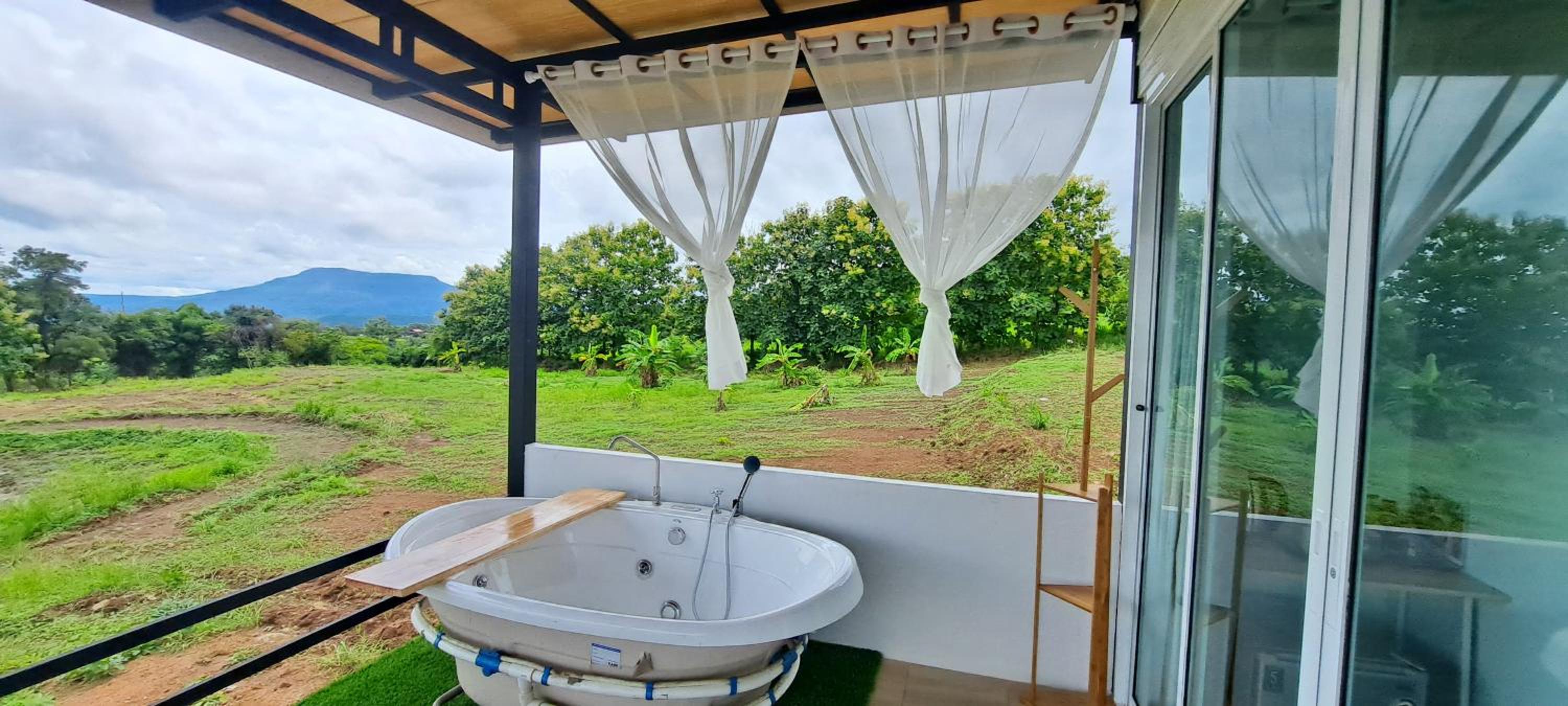 Triple Room with Bath - Photo 5