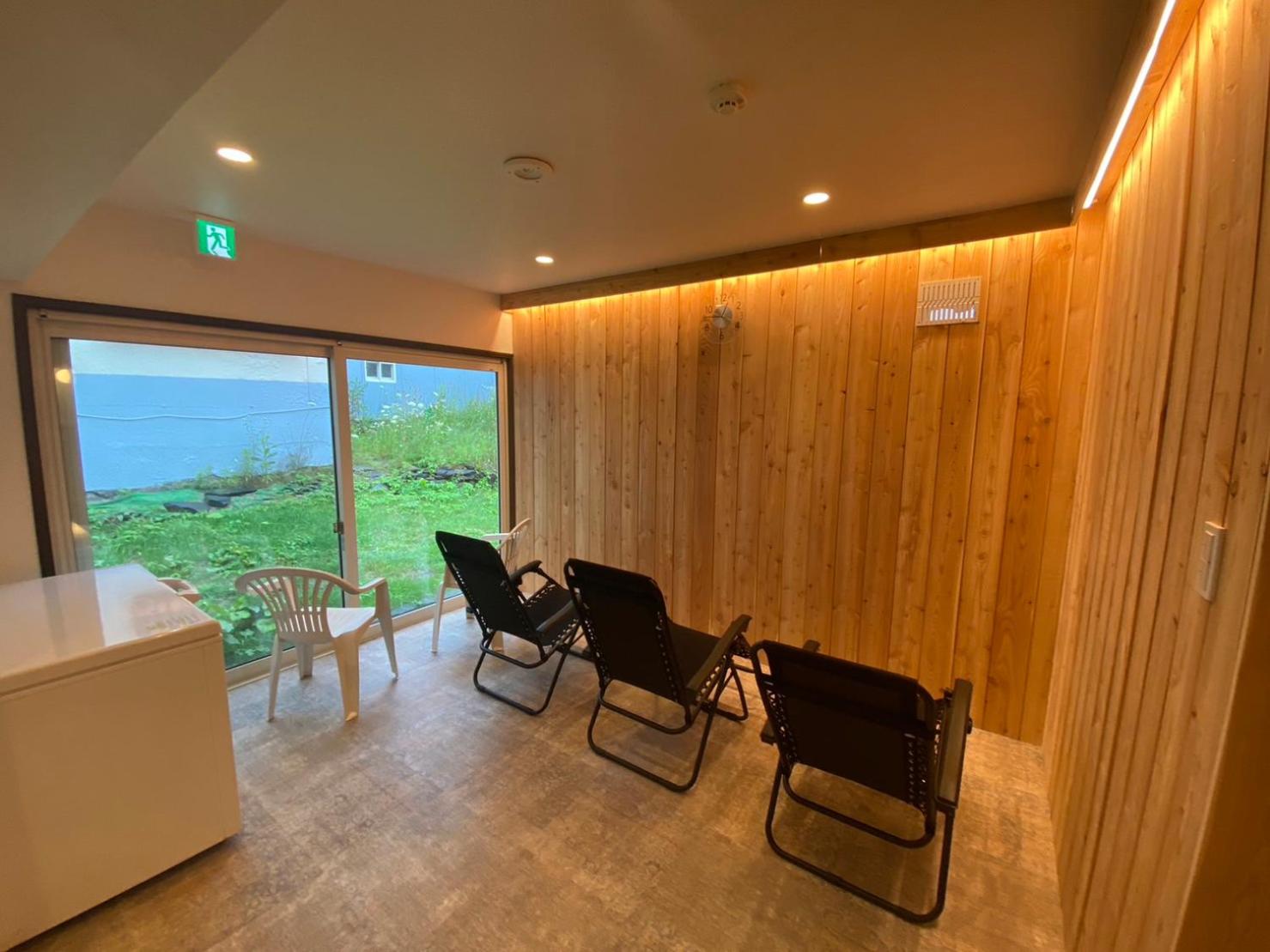 Quadruple Room with Shared Bathroom photo 3