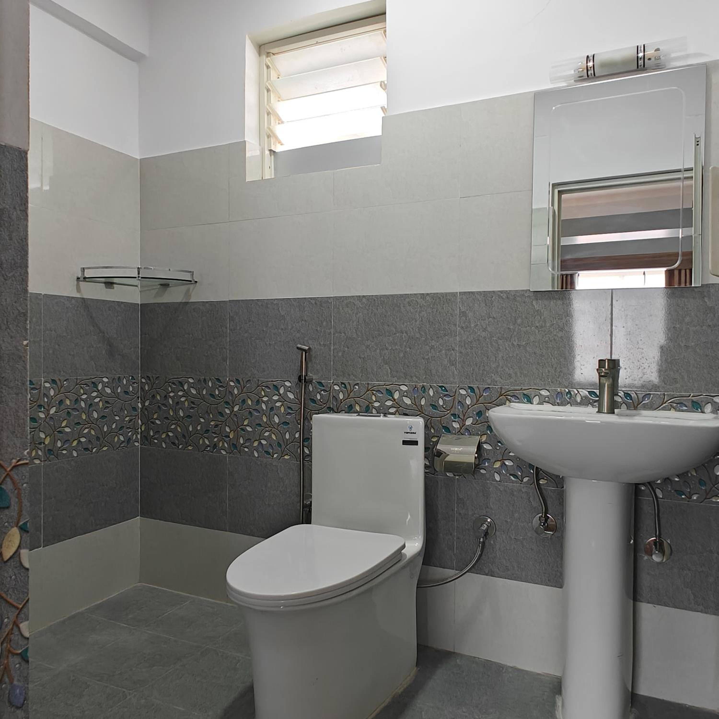 Superior Double or Twin Room photo 3