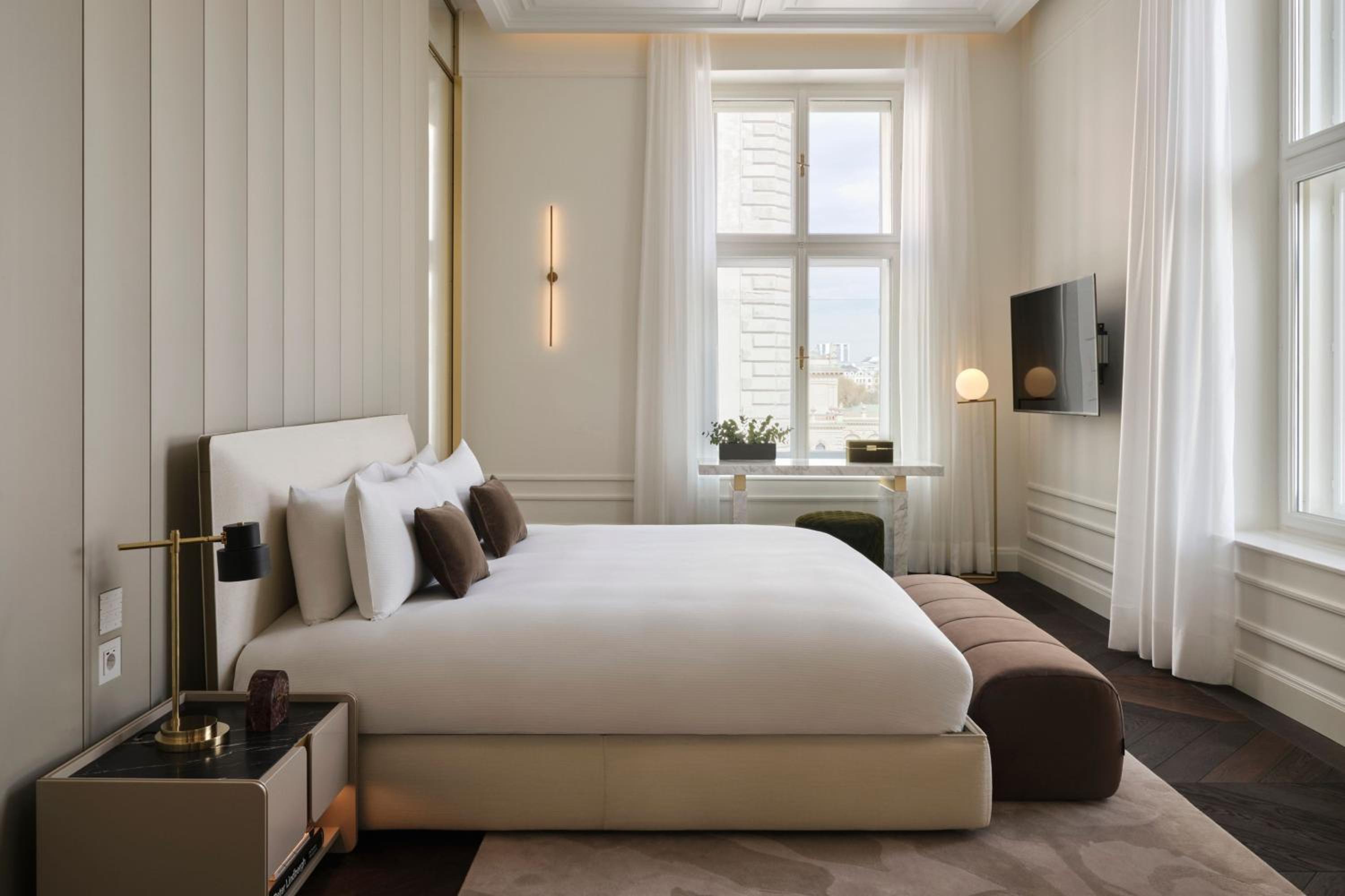 The Ritz-Carlton Symphony Suite with Club lounge access