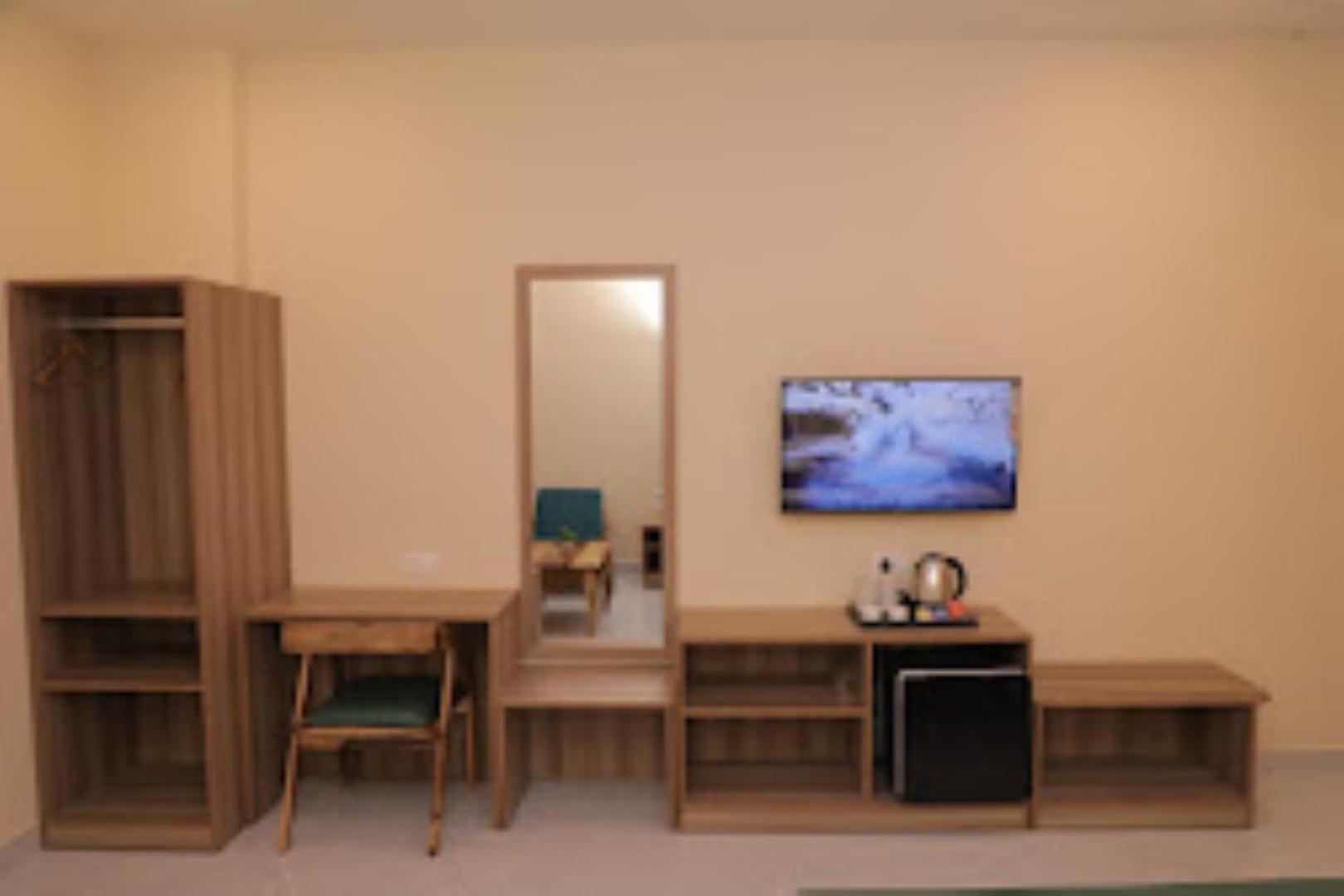 Deluxe Double Room (2 Adults + 1 Child) photo 2