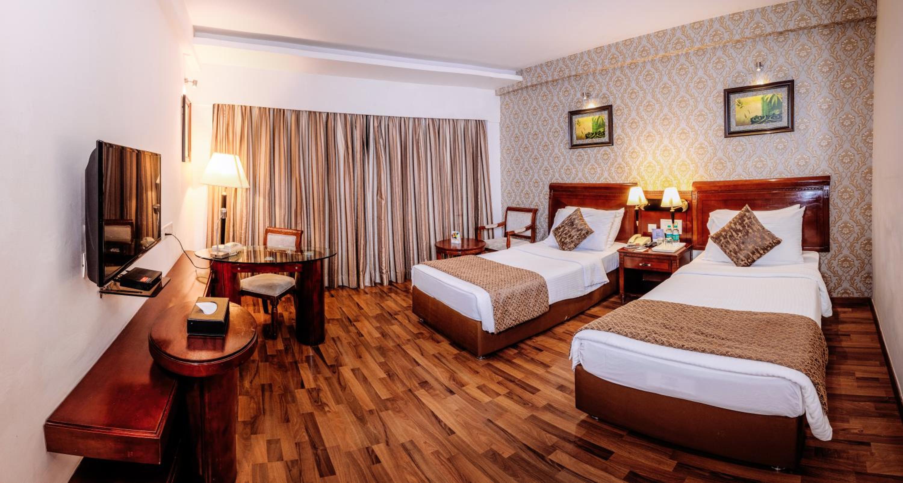 Deluxe Twin Room - Photo 3