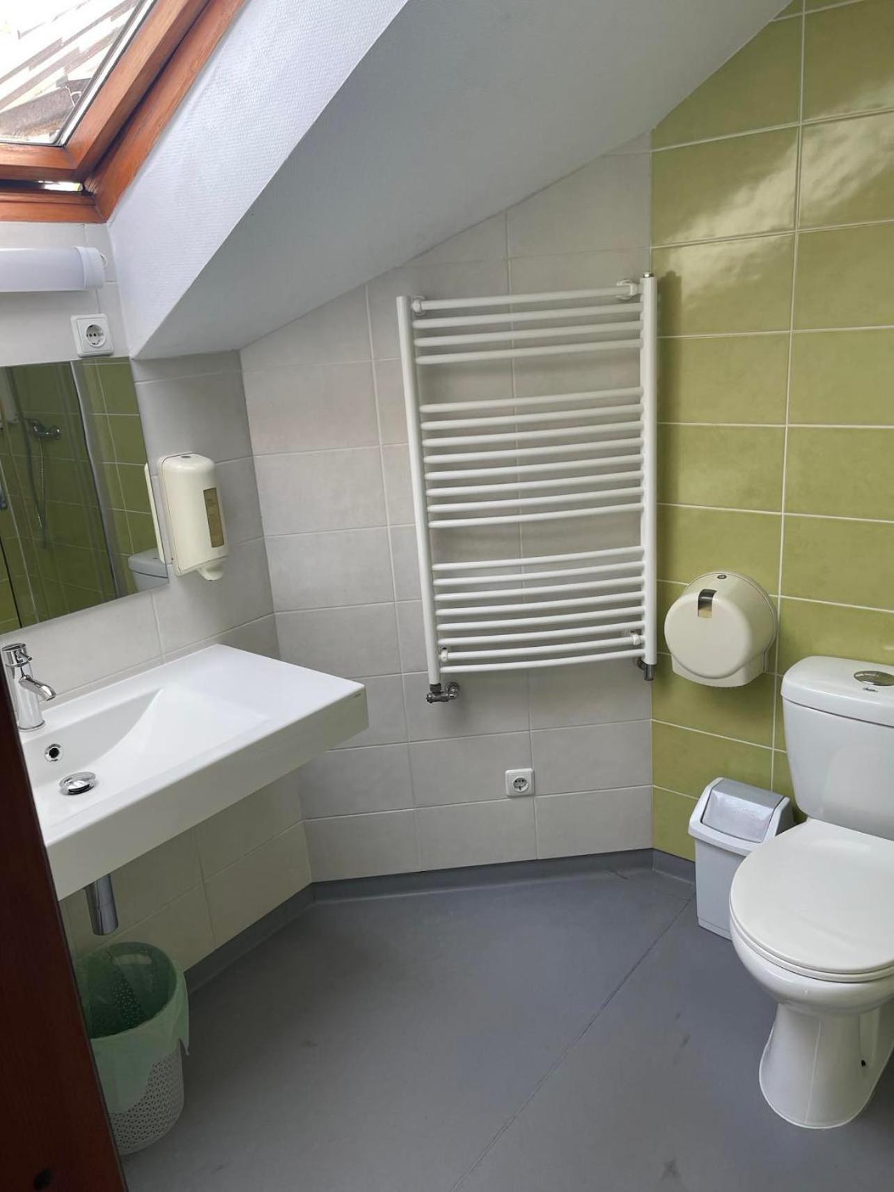 Triple Room with Shower - Photo 5