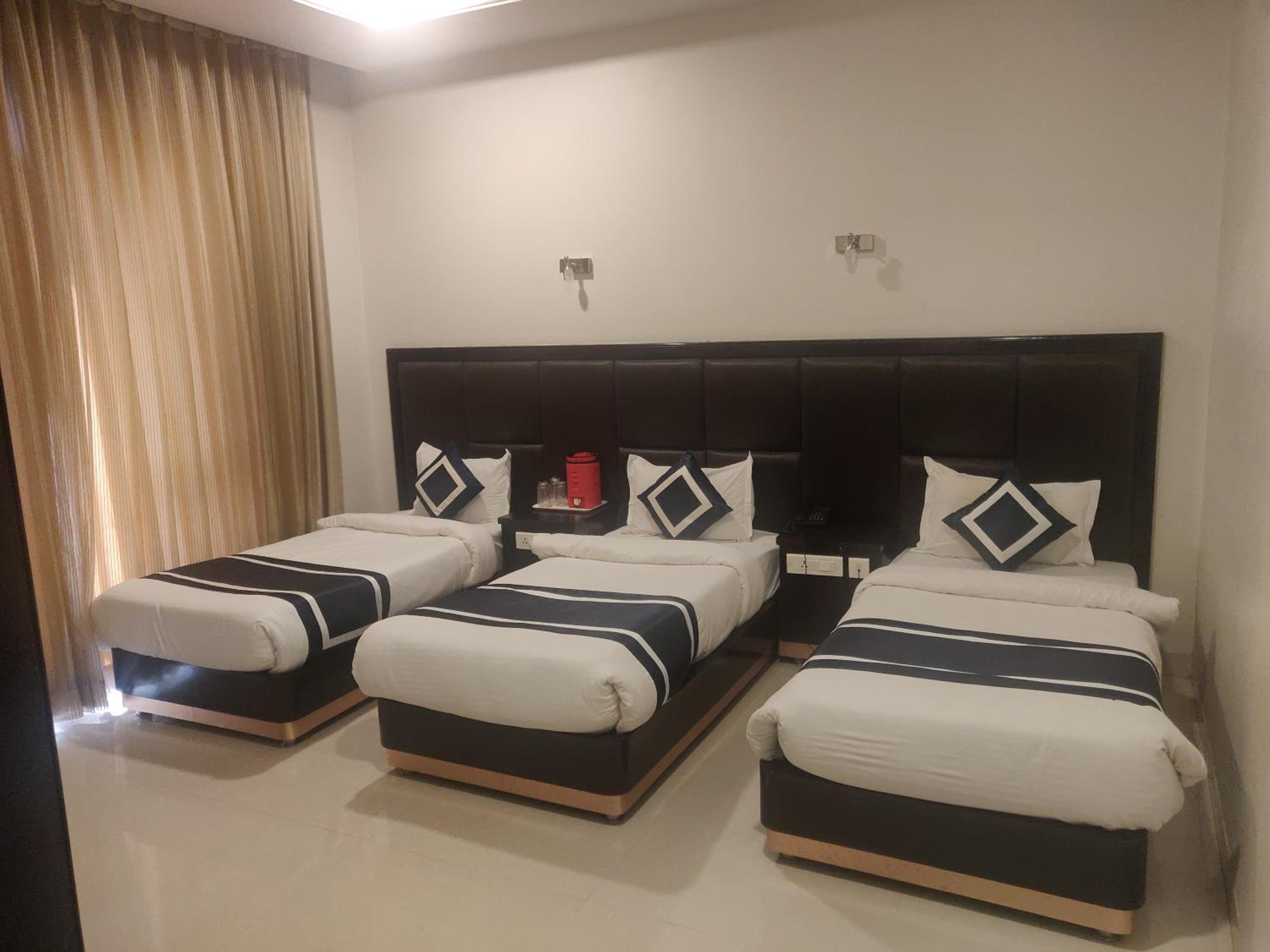 Superior Triple Room