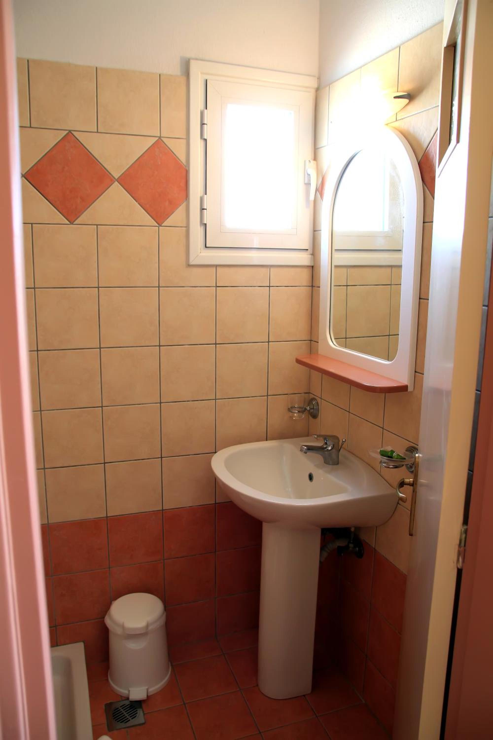 Double Room with Terrace - Photo 5