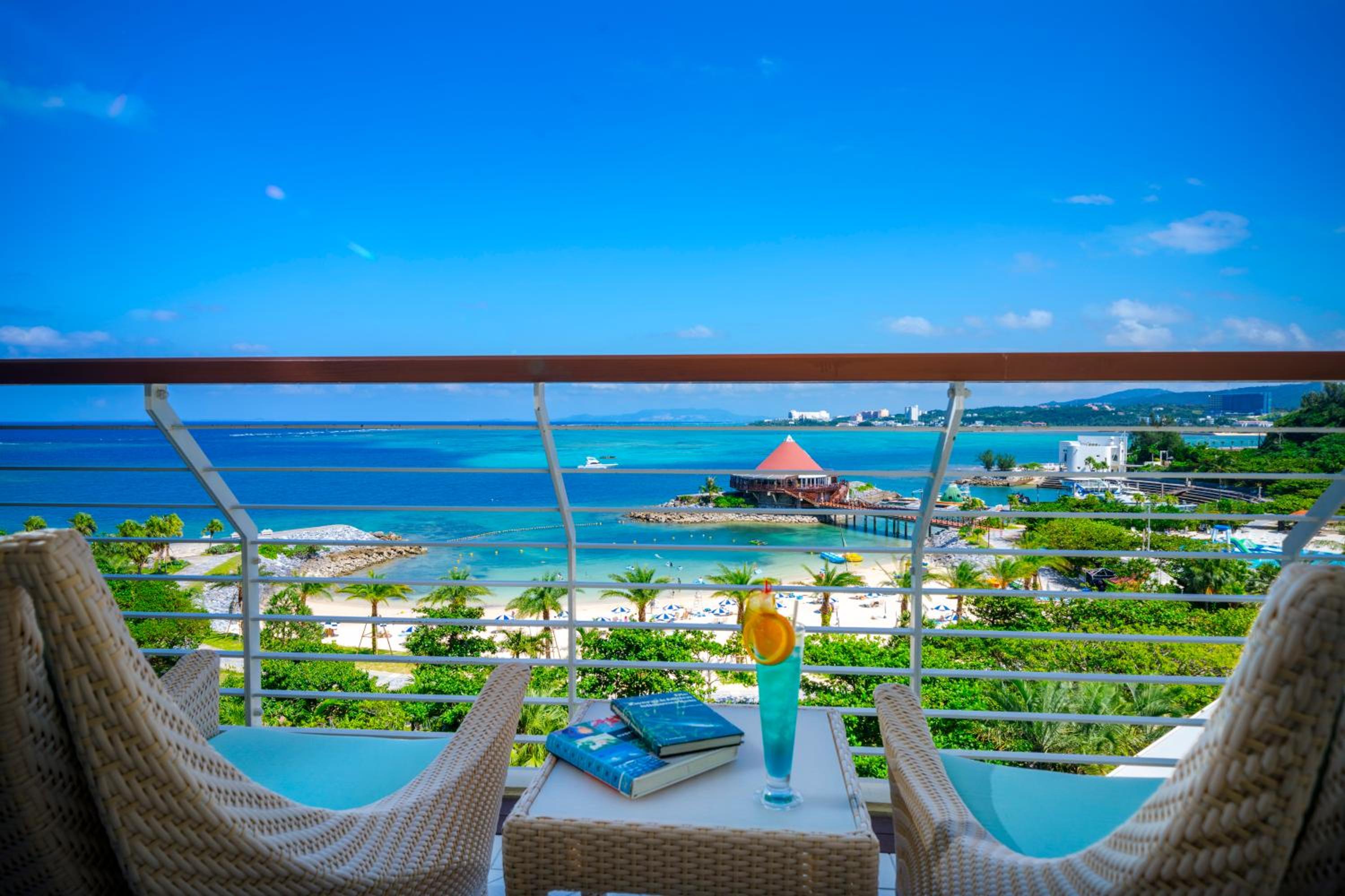 Deluxe Twin Beach View for 4 people - Photo 5