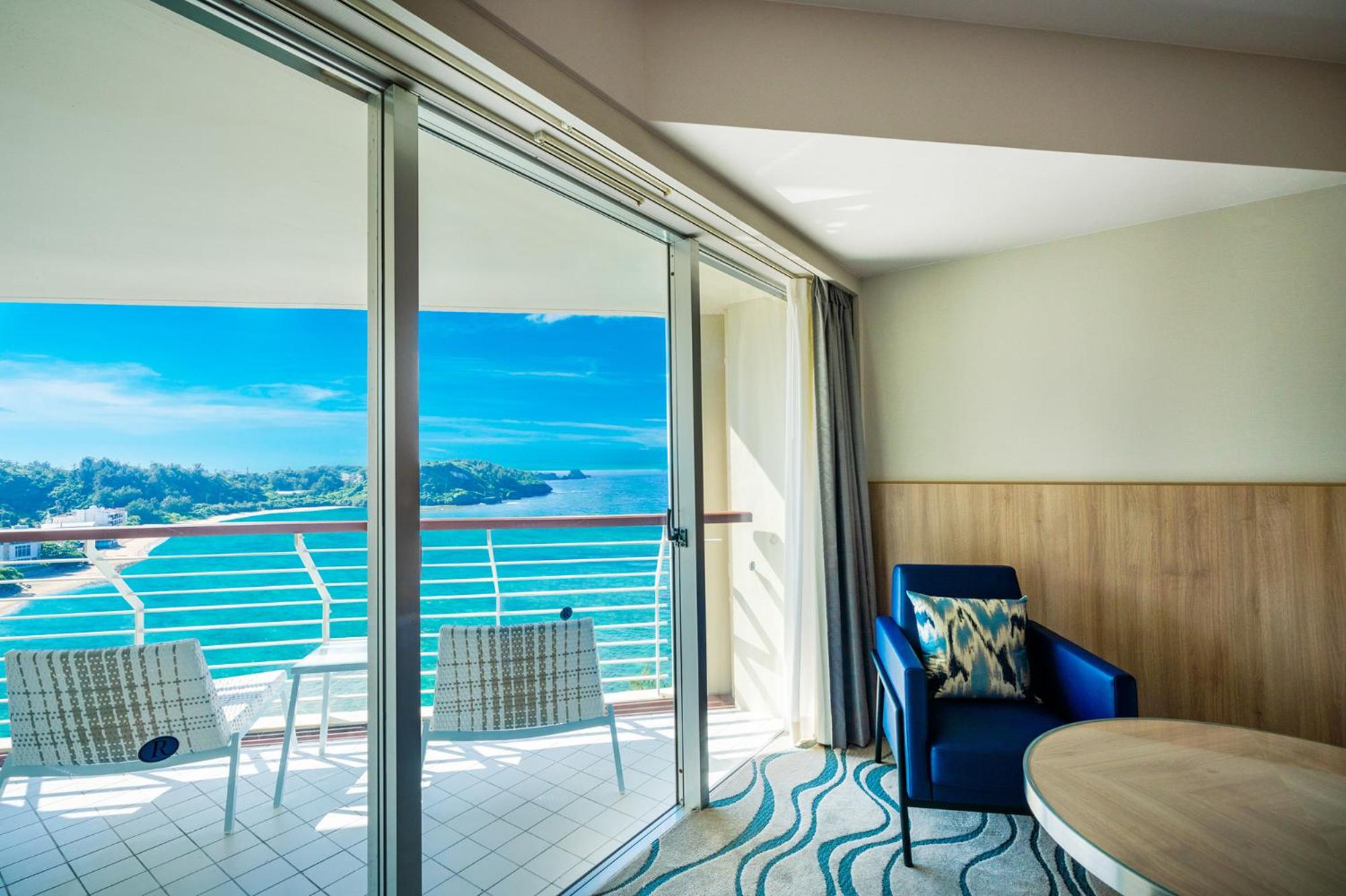 Deluxe Twin Wing Coast View photo 3