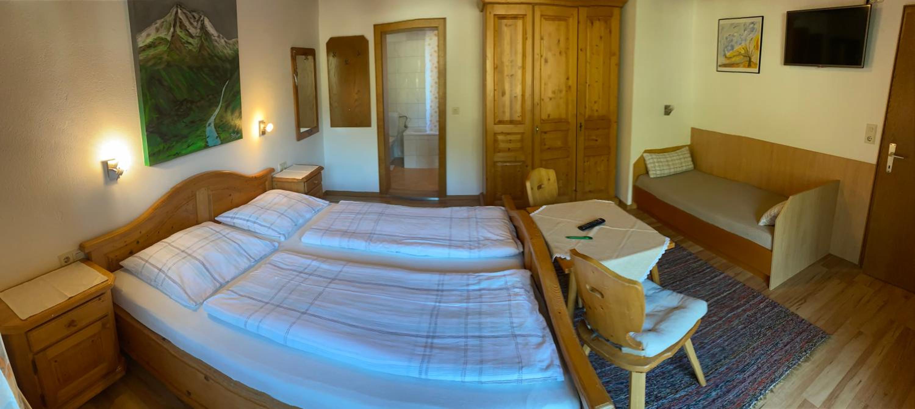 Triple Room with Bath