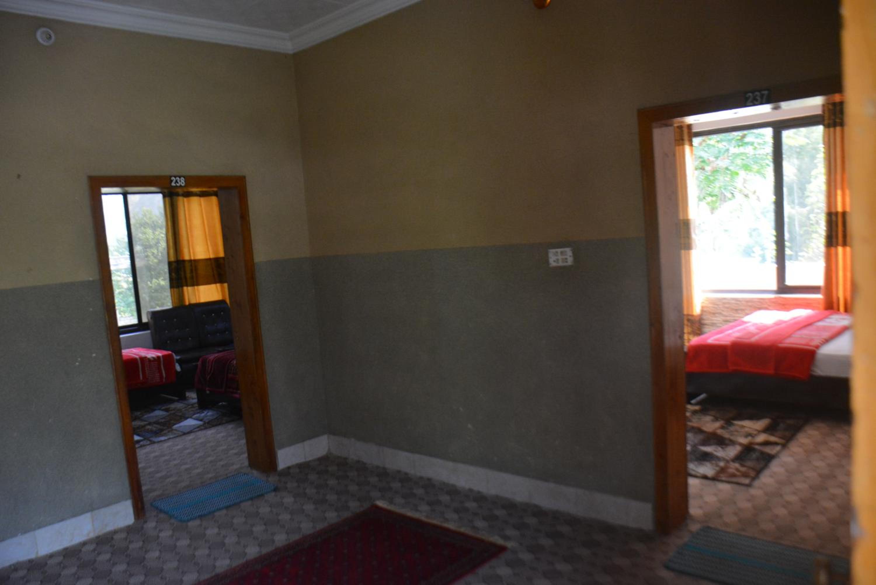 Deluxe Apartment photo 2