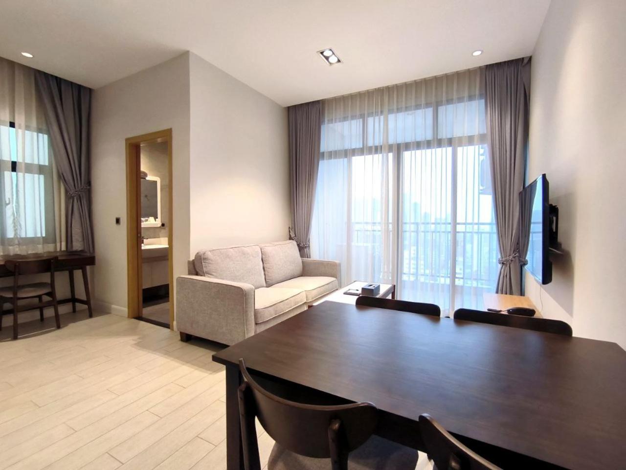 Deluxe Suite - Photo 3