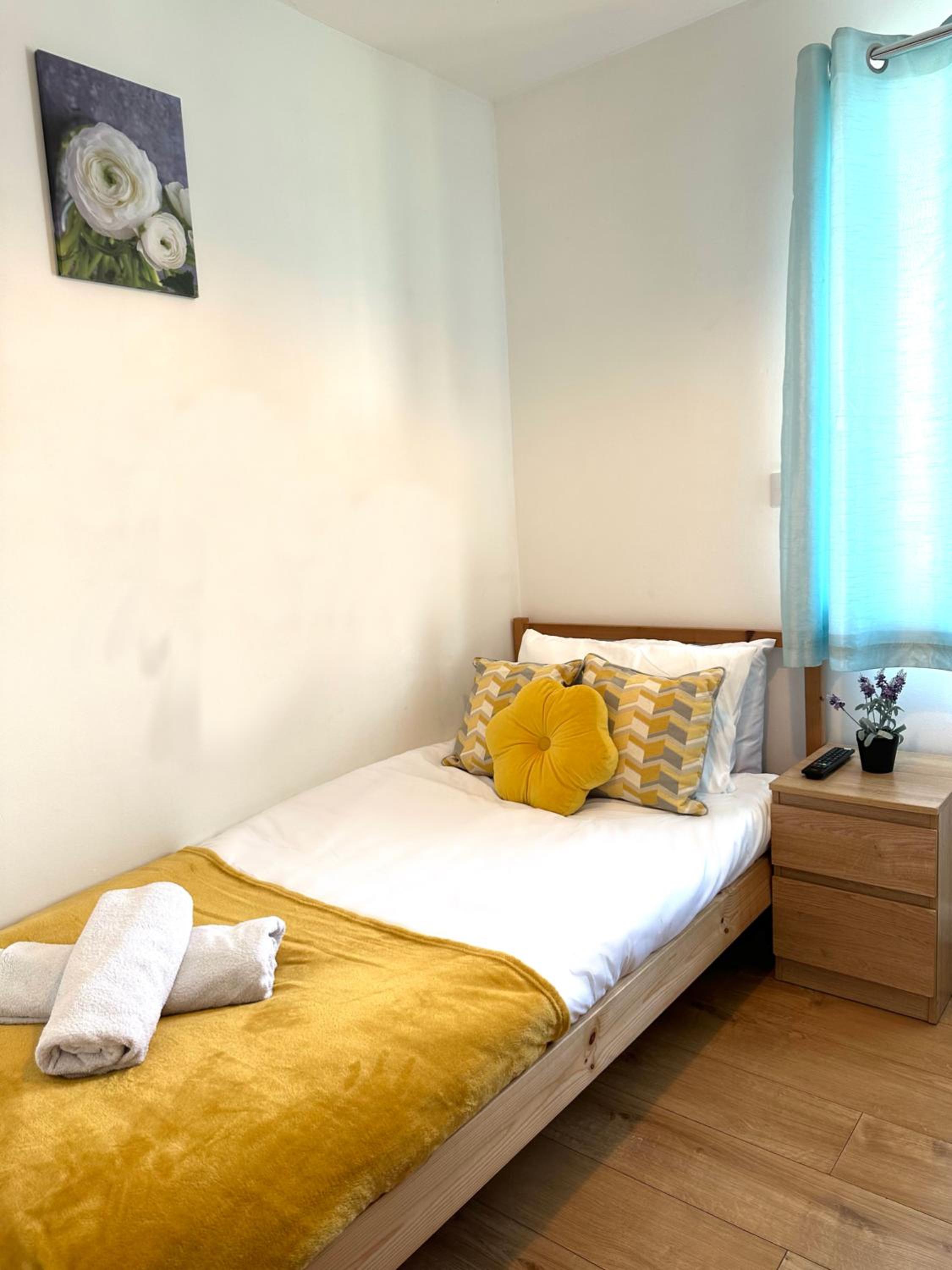 Economy Single Room