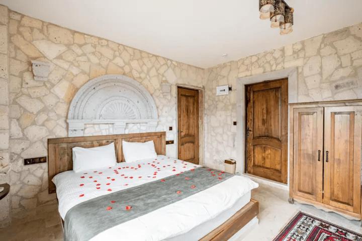 Queen Room with Spa Bath - Photo 7