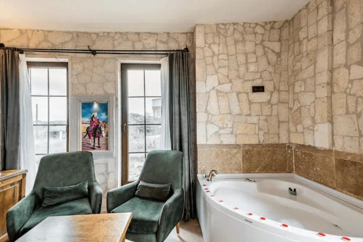 Queen Room with Spa Bath - Photo 10