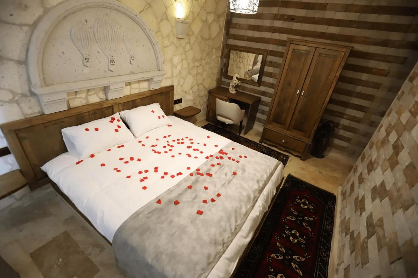 Standard Double Room - Photo 10