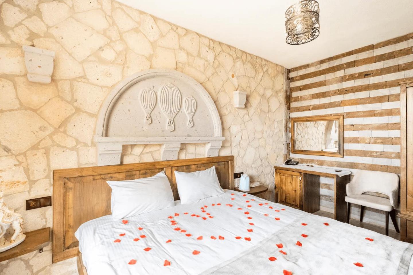 Standard Double Room - Photo 7